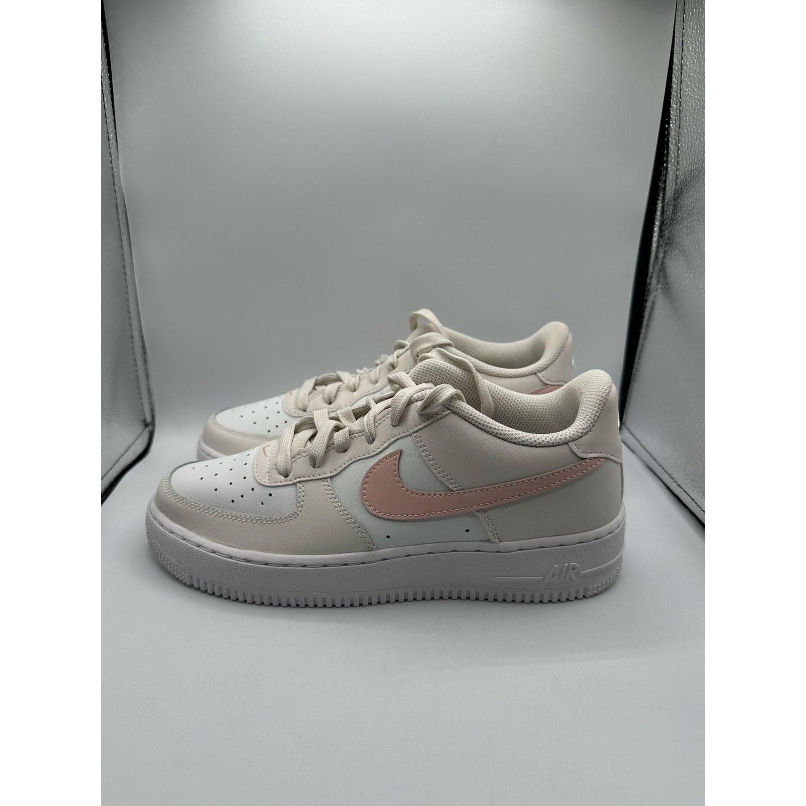 Nike Nike Air Force 1 GS “Phantom Echon Pink” size 6.5Y Size US 8 / IT 38 - 1 Thumbnail