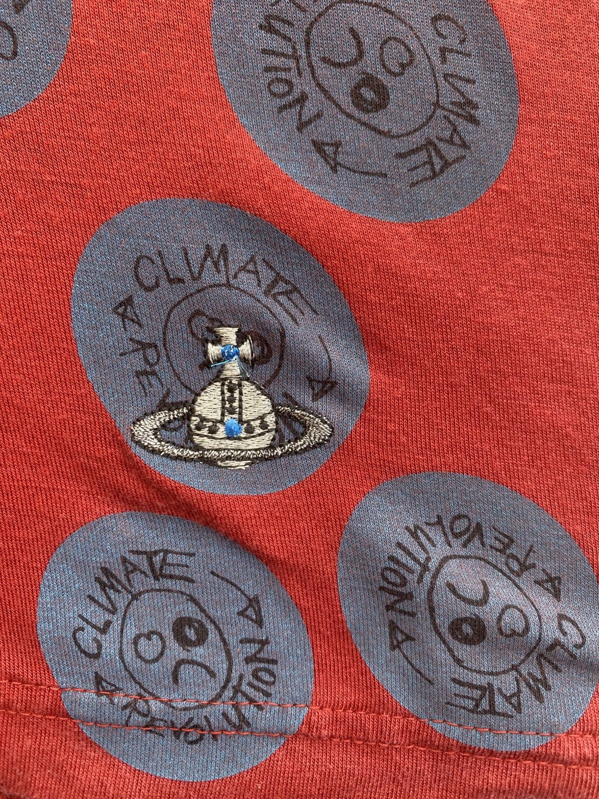 Vivienne Westwood Rare Vivienne Westwood Climate Change Evolution Tshirt Size L / US 10 / IT 46 - 14 Thumbnail