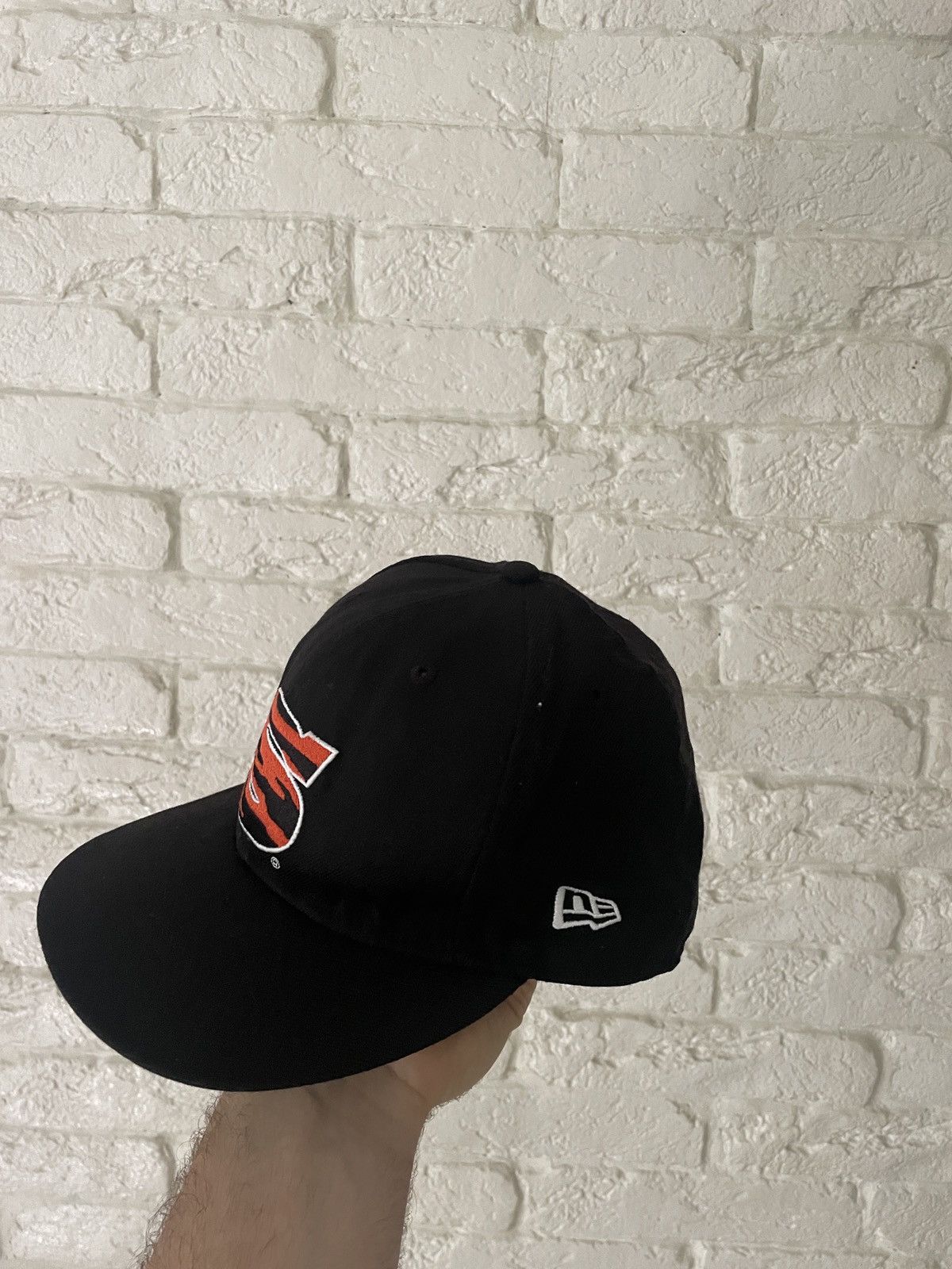 New Era × Supreme Supreme x New Era AW12 zebra hat Size ONE SIZE - 4 Thumbnail