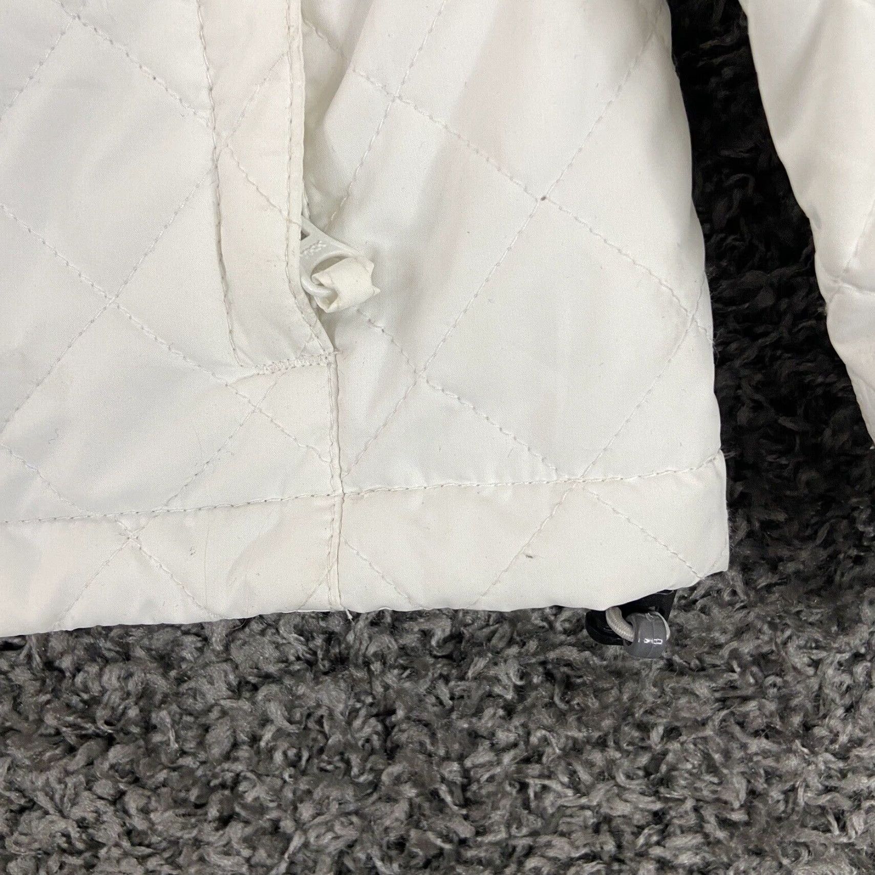 Vintage Columbia Sportswear Company Puffer Jacket Women’s M White Zip Up Pockets Size M / US 6-8 / IT 42-44 - 2 Thumbnail