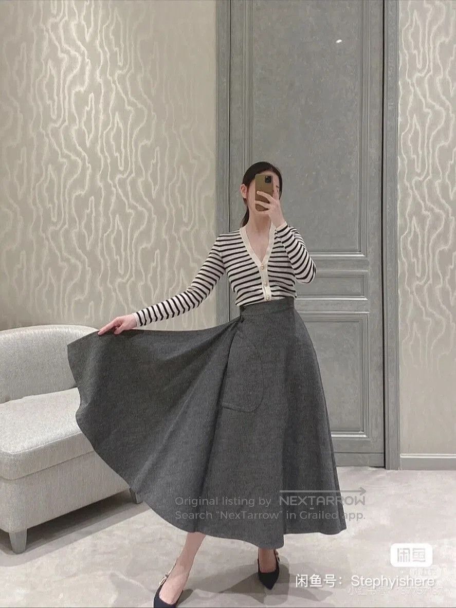 Dior Dior Linen Stripe Gold Button Cardigan. Size XXS / US 00 / IT 34 - 7 Thumbnail