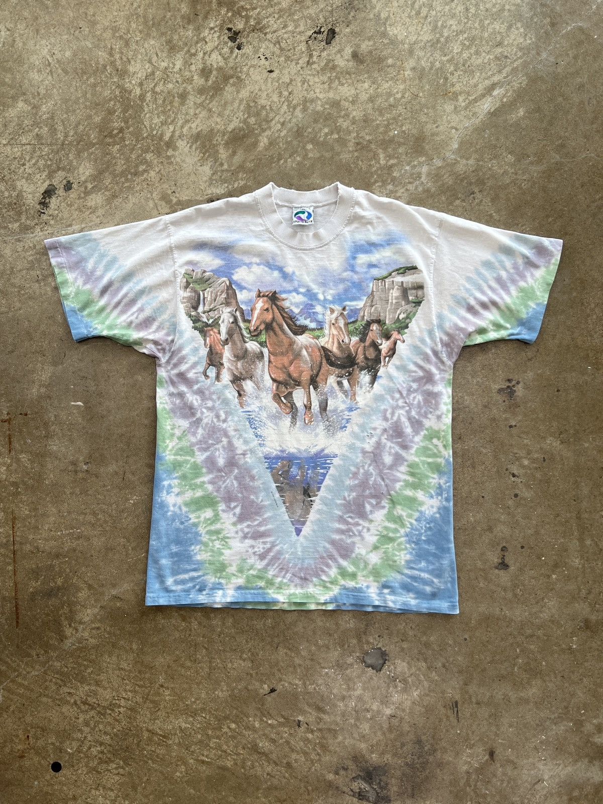 Vintage Vintage 1996 Liquid Blue Nature Horses Tie Dye Tee Large Size US L / EU 52-54 / 3 - 2 Thumbnail
