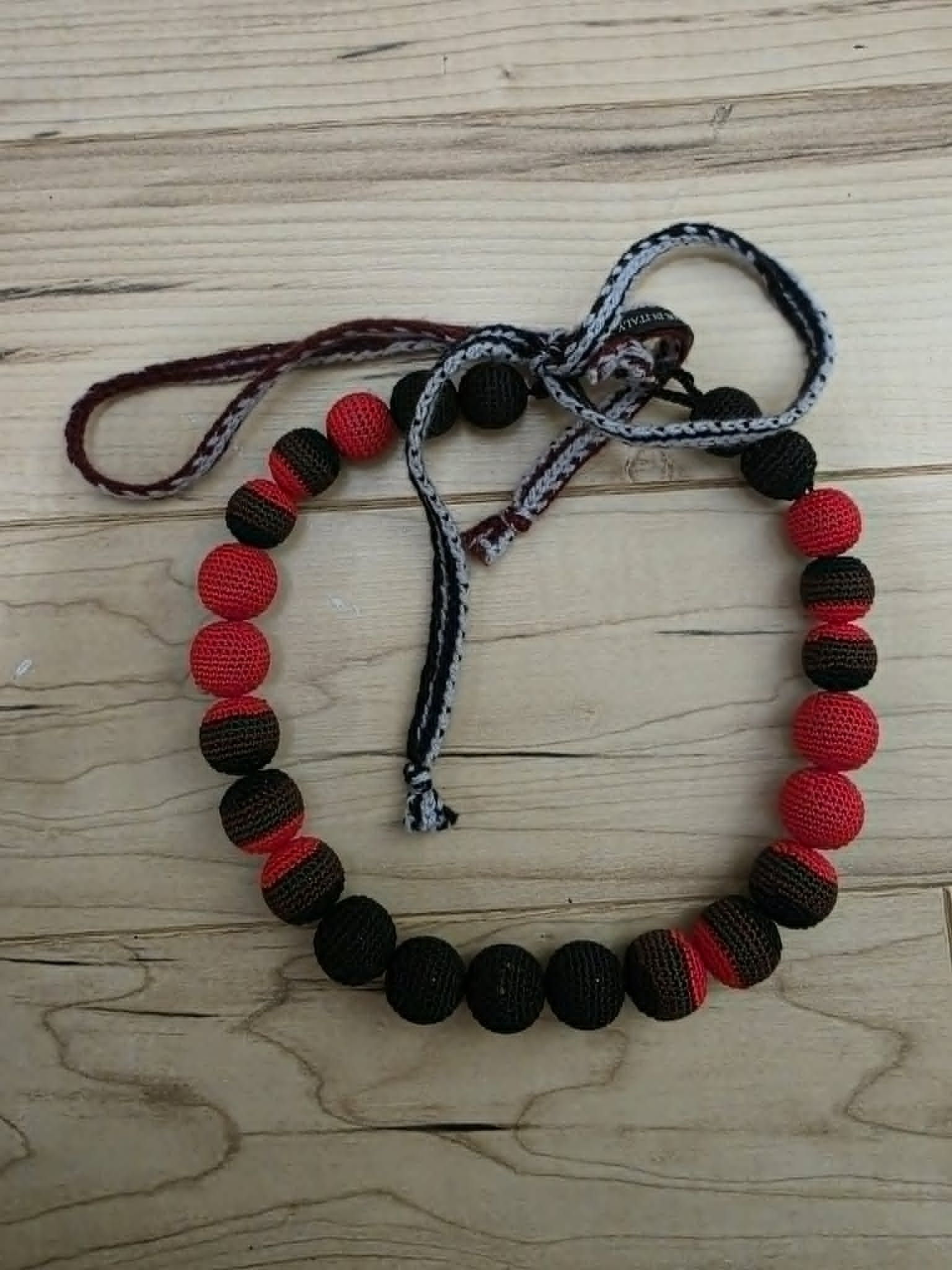 Prada Prada Red & Black Crochet Beaded Necklace Size ONE SIZE - 1 Thumbnail