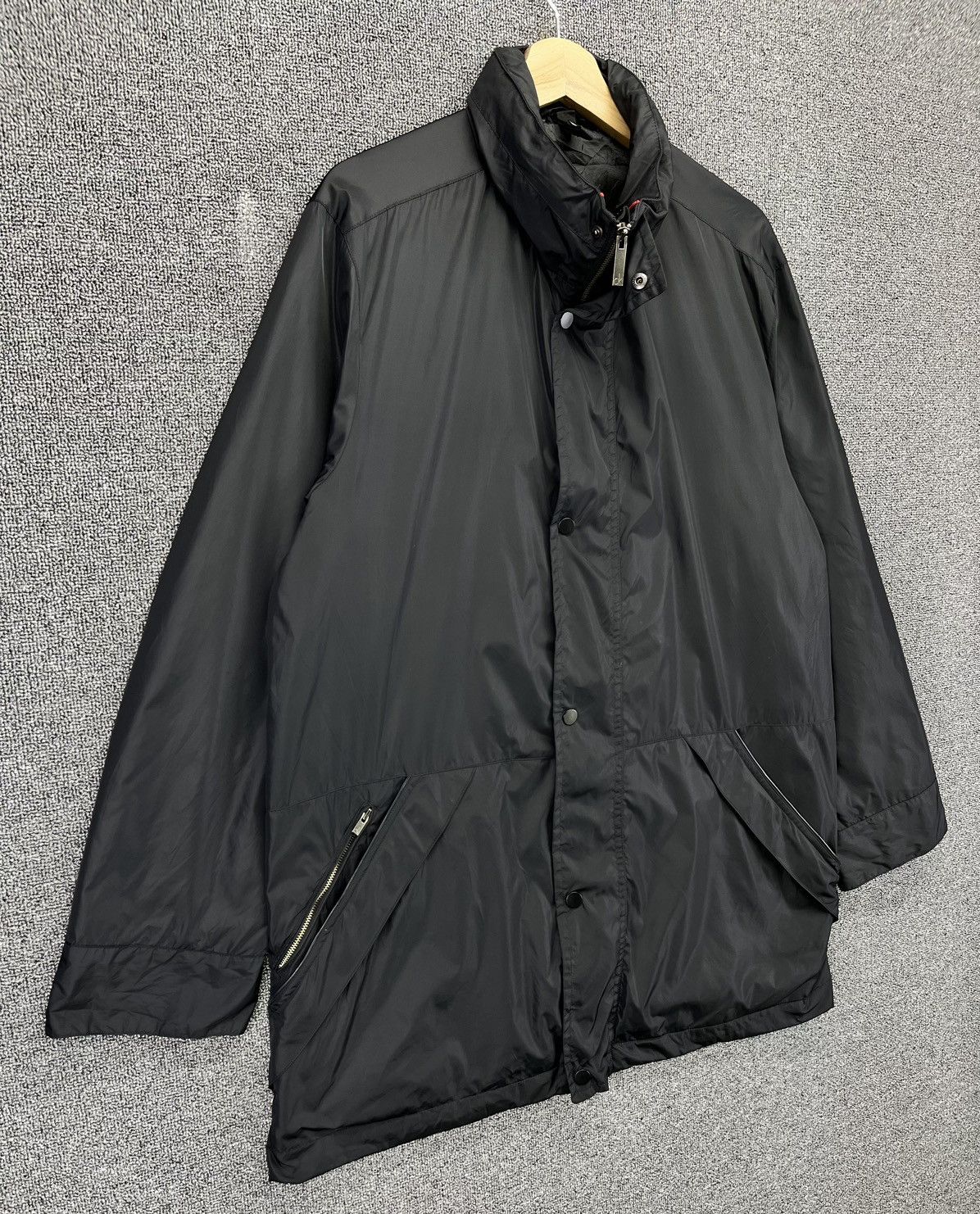 Calvin Klein Vintage Calvin Klein Black Zip Up Luxury Long Jacket Size US L / EU 52-54 / 3 - 2 Thumbnail