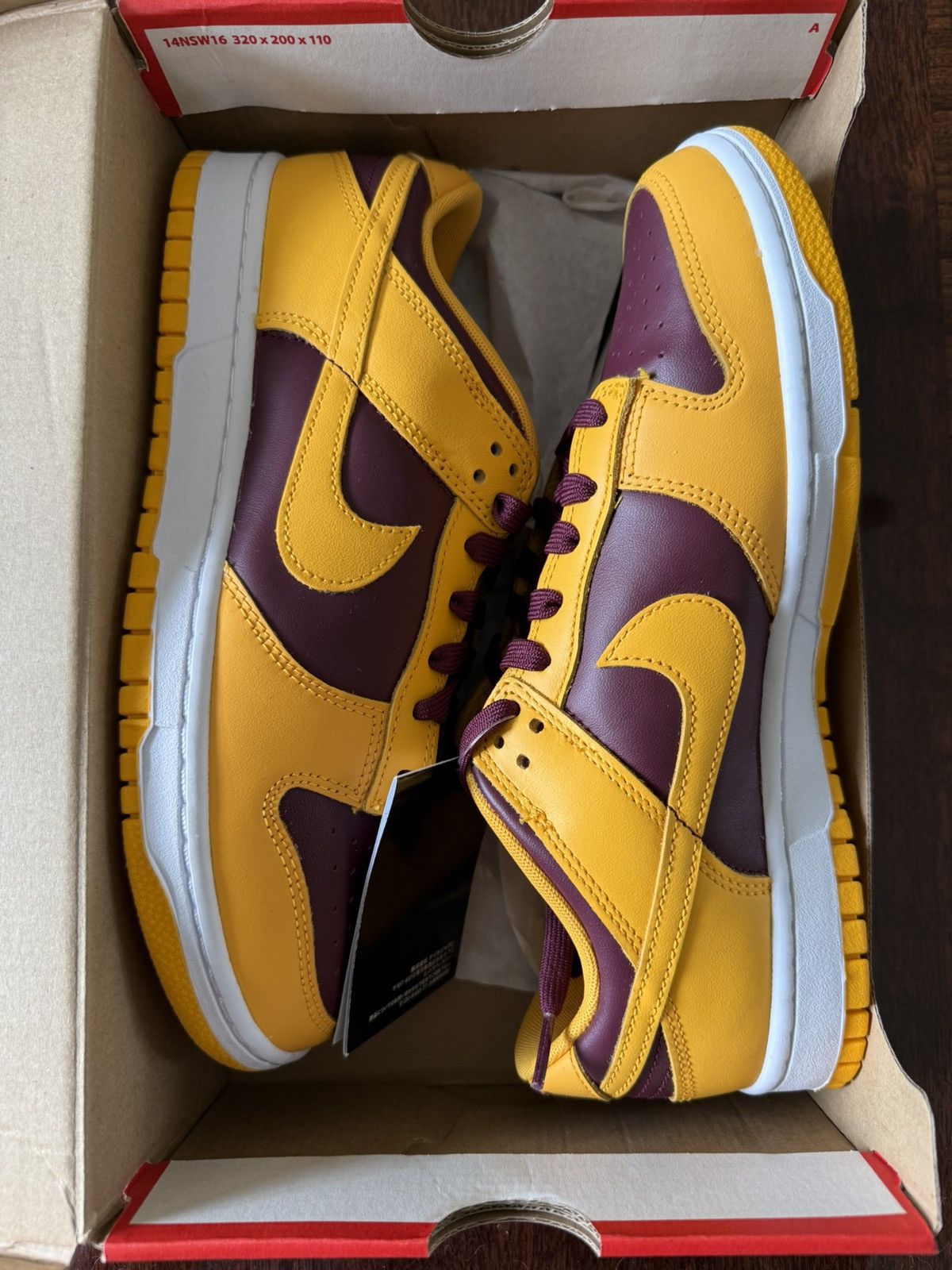Nike Nike Dunk Low Retro Size US 9 / EU 42 - 1 Thumbnail