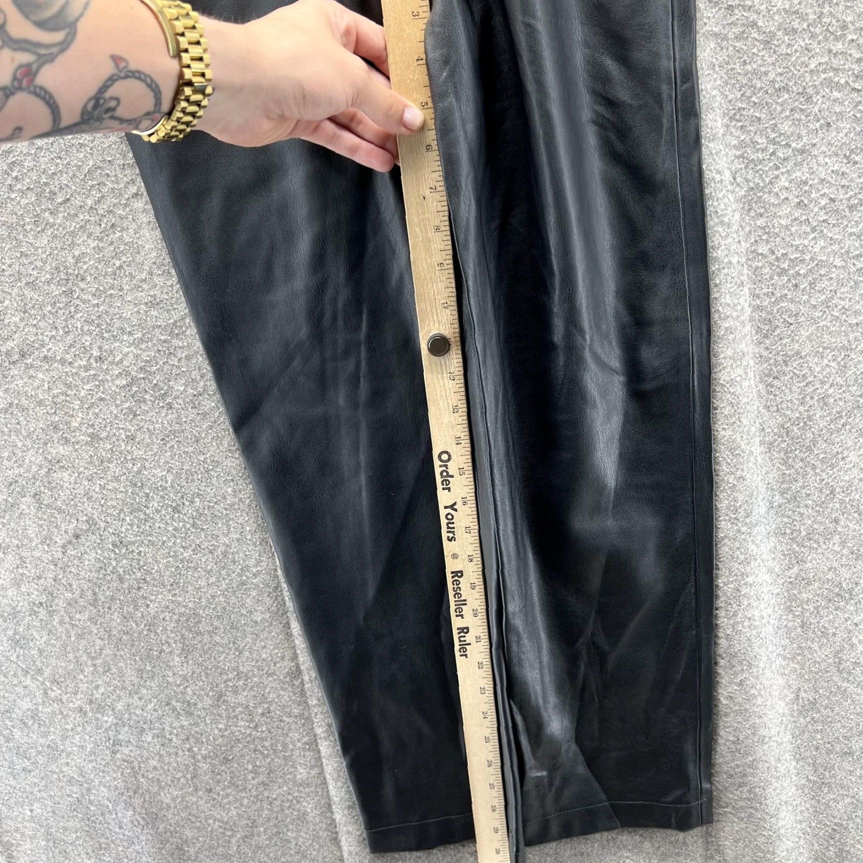 ALEXIS VINTAGE Alexis Pants Womens XS Black Leather High Waist Paperbag Tapered Leg Dressy Size 26" / US 2 / IT 38 - 5 Thumbnail