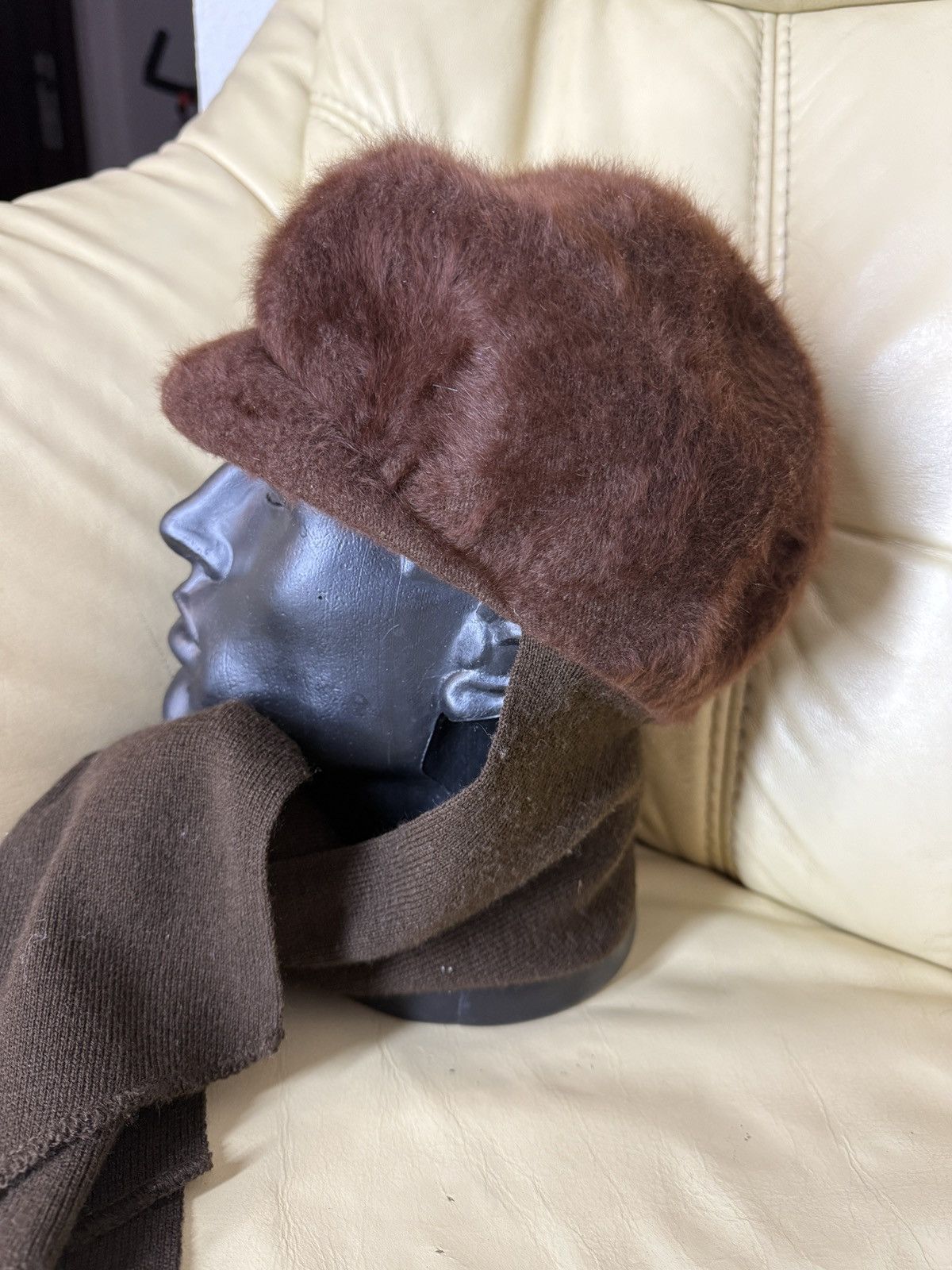 Kangol Vintage Brown Kangol Fur Hat With Scarf Size ONE SIZE - 3 Thumbnail