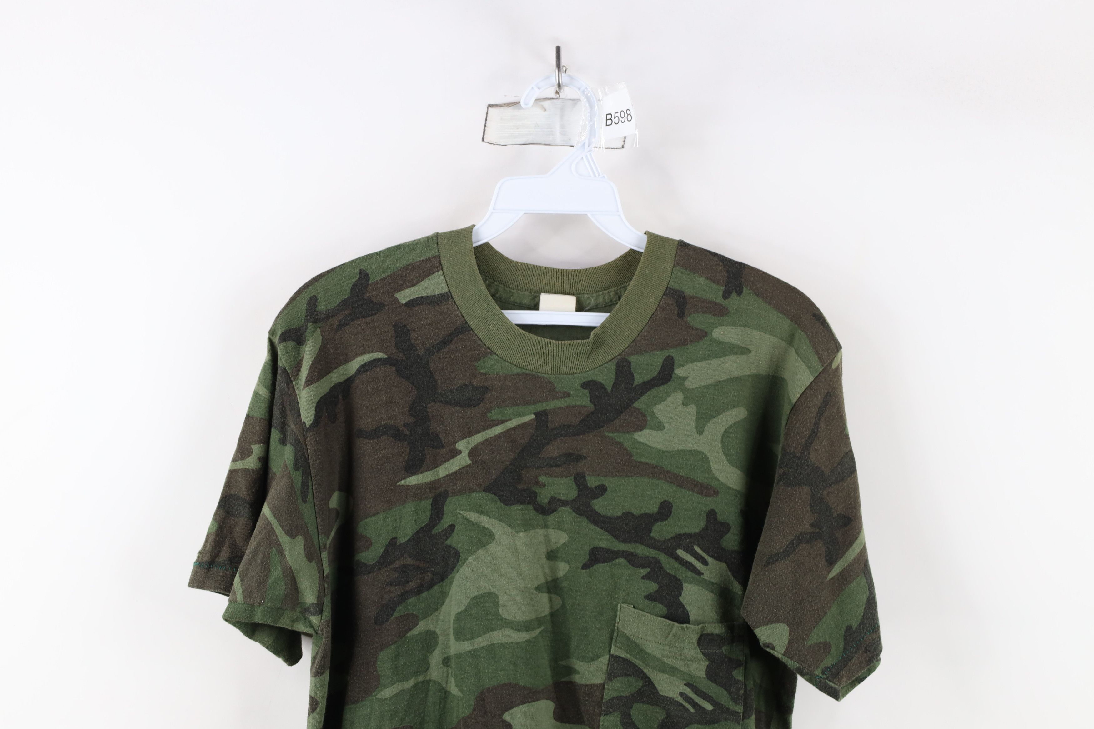 Vintage Vintage 70s 80s Streetwear Camouflage Pocket T-Shirt USA Size US M / EU 48-50 / 2 - 2 Thumbnail