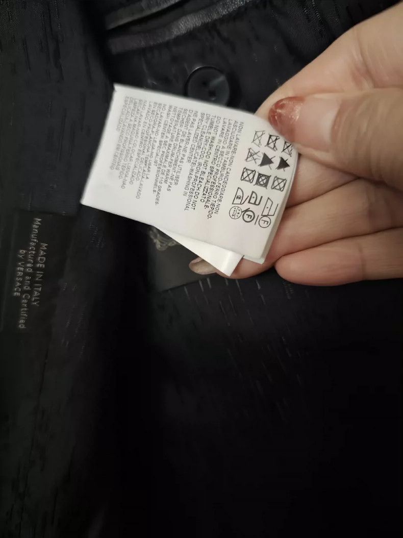 Versace Versace Soft sheepskin autumn and winter coats Size US M / EU 48-50 / 2 - 6 Thumbnail