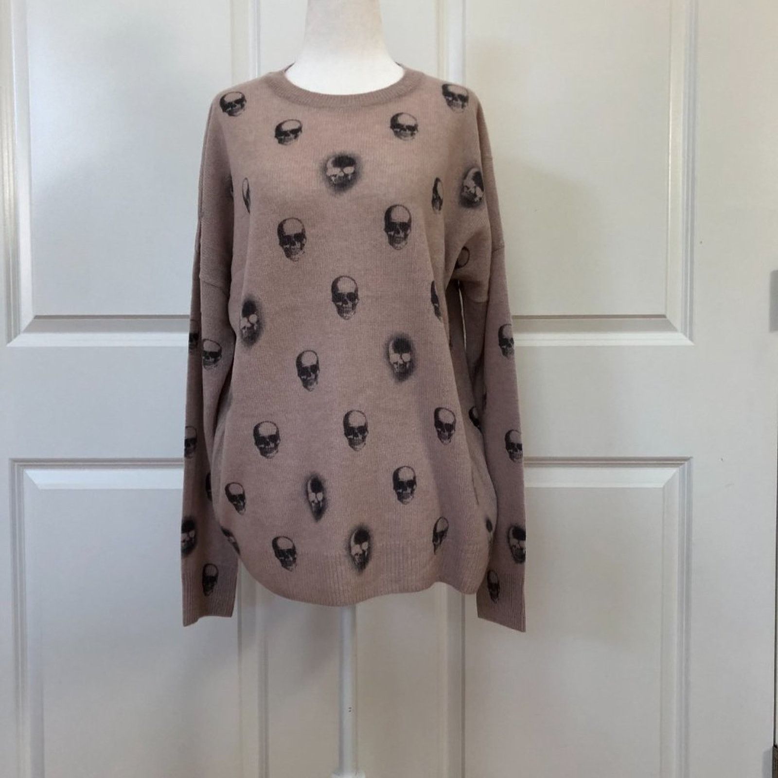 360Cashmere SKULL PRINT CASHMERE SWEATER from 360 cashmere Size XS / US 0-2 / IT 36-38 - 1 Thumbnail