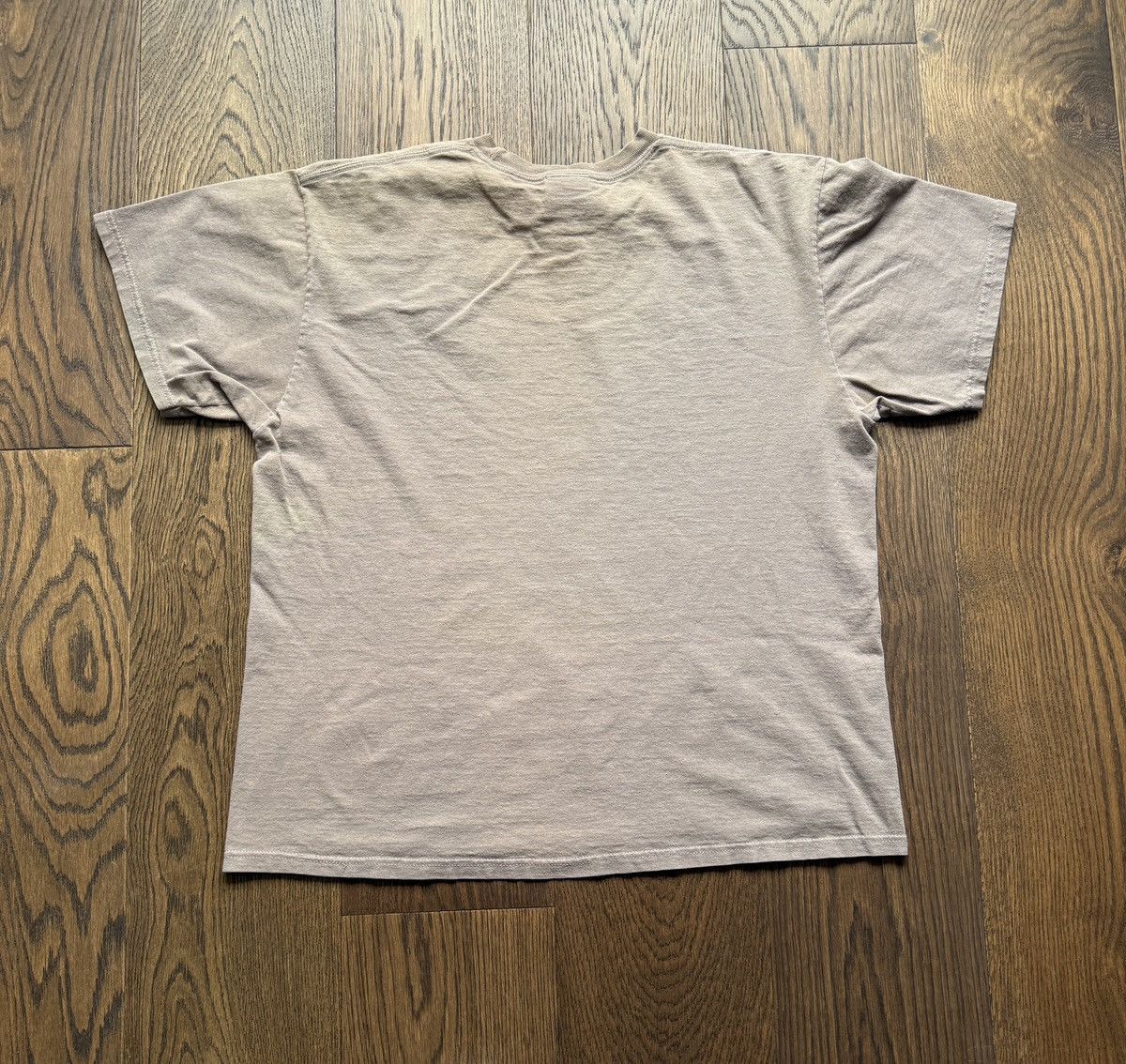 Nike Vintage Y2K Nike Center Swoosh Graphic Tee Size US L / EU 52-54 / 3 - 8 Thumbnail