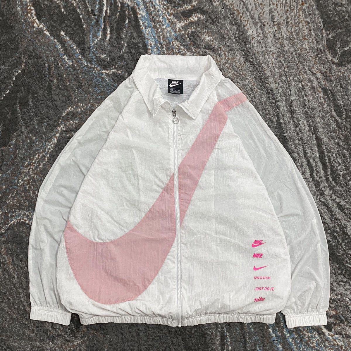 image of Nike Sportswear Big Swoosh Autumn Woven Windbreakers Jacket in Pink, Men's (Size 2XL)