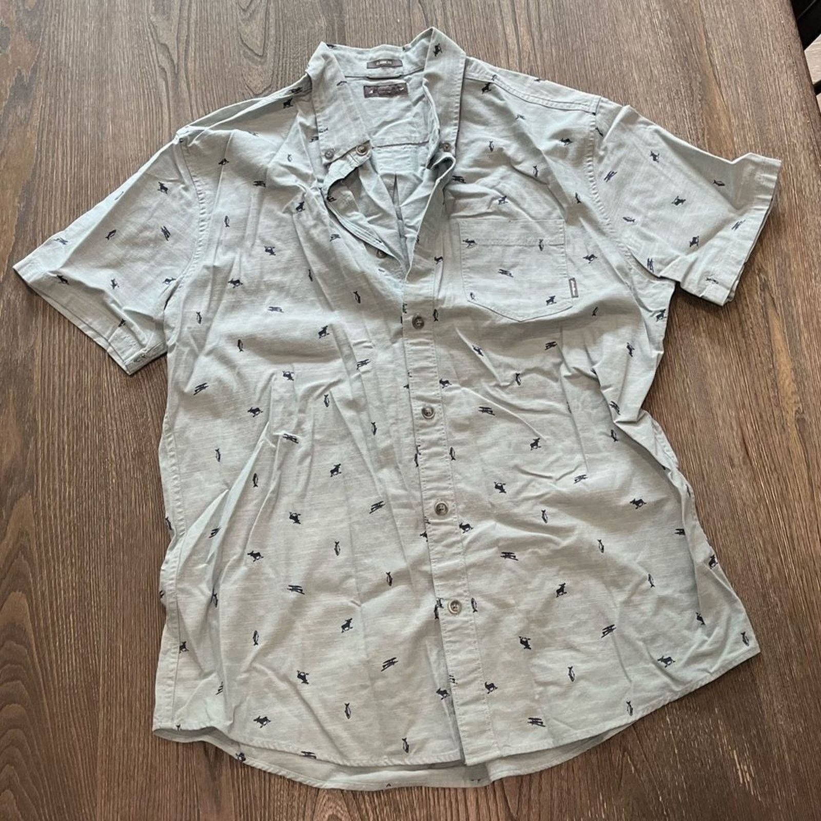 Eddie Bauer NWOT Eddie Bauer Classic Fit Moose Print Button Front Size M Size US M / EU 48-50 / 2 - 1 Thumbnail