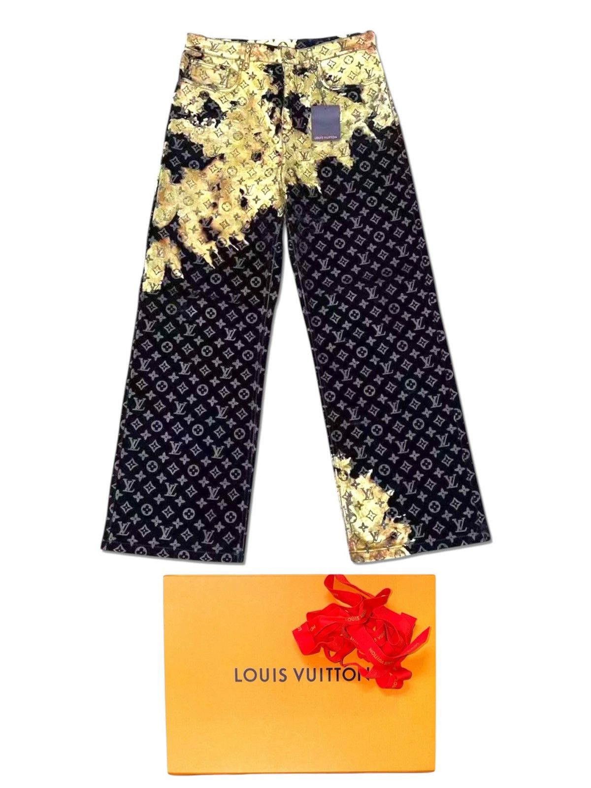 Louis Vuitton Louis Vuitton 34 Bleached Monogram Denim Jeans Size US 34 / EU 50 - 1 Thumbnail