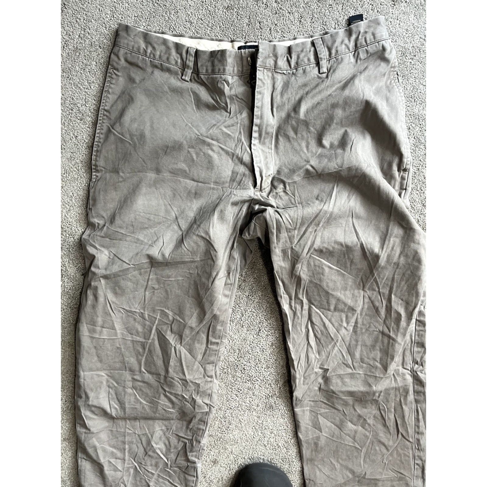 Banana Republic Banana Republic Mens Straight Fit Gavin Chino Pants 36x32 Gray Distressed Size US 36 / EU 52 - 4 Thumbnail