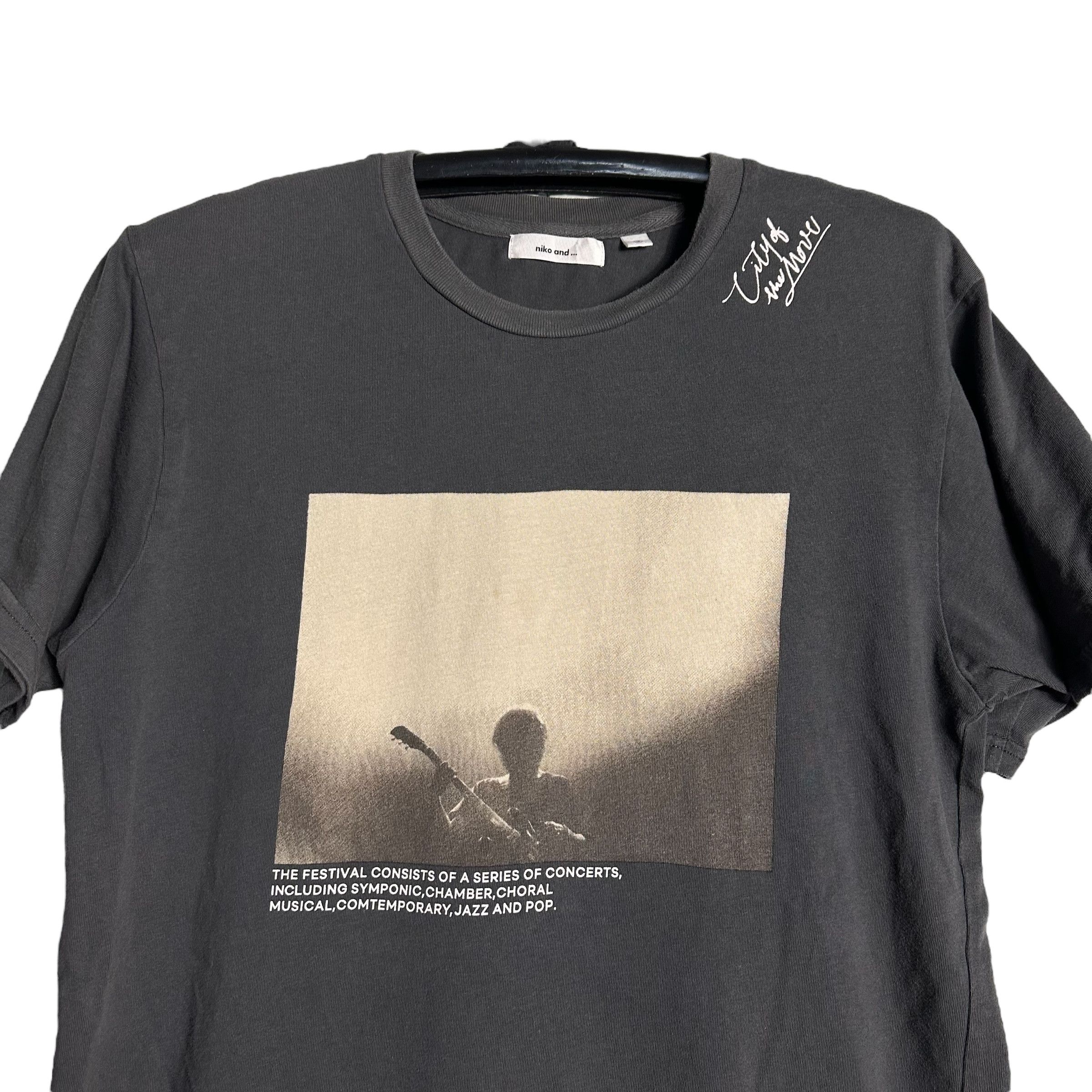 Japanese Brand 🔥RARE🔥Niko and ... Japanese Brand Music Concert T-shirt Size US L / EU 52-54 / 3 - 2 Thumbnail