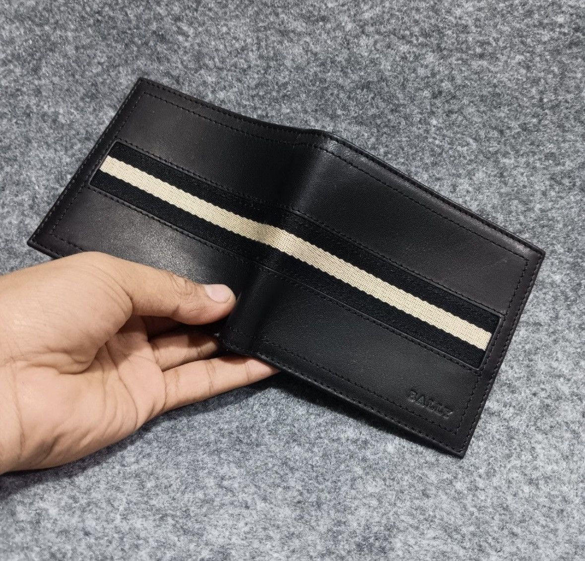 Bally Bally Wallet OS Used Black Size ONE SIZE - 2 Thumbnail