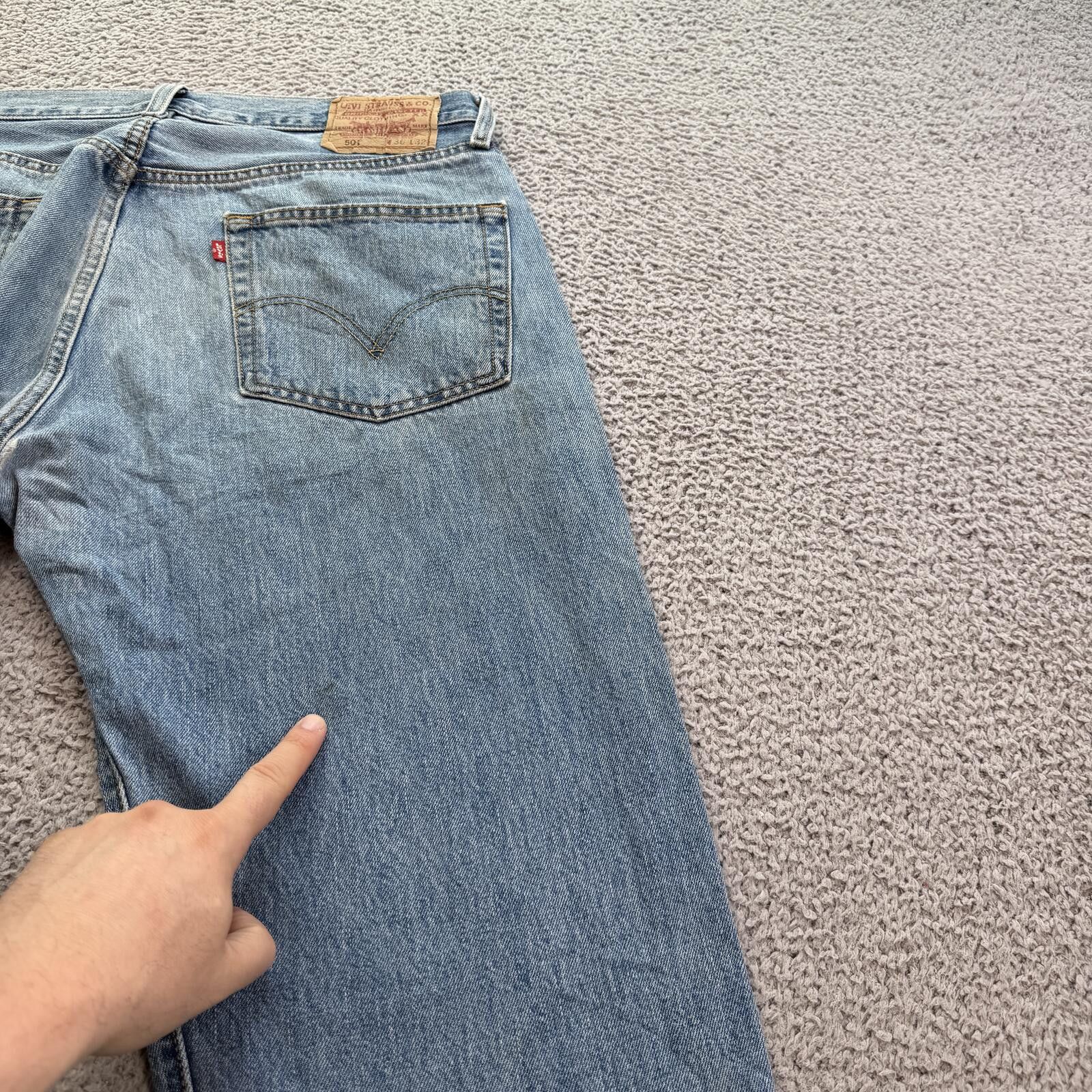 Levi's Levis 501 Jeans Mens 36x32 Light Wash Straight Leg Button Size US 36 / EU 52 - 10 Thumbnail