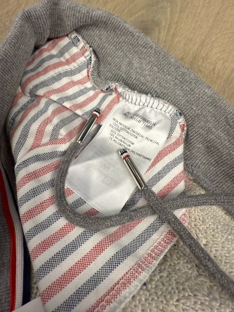 Thom Browne Thom browne Size 5 Classic four-striped loose knitted spor Size US 34 / EU 50 - 5 Thumbnail