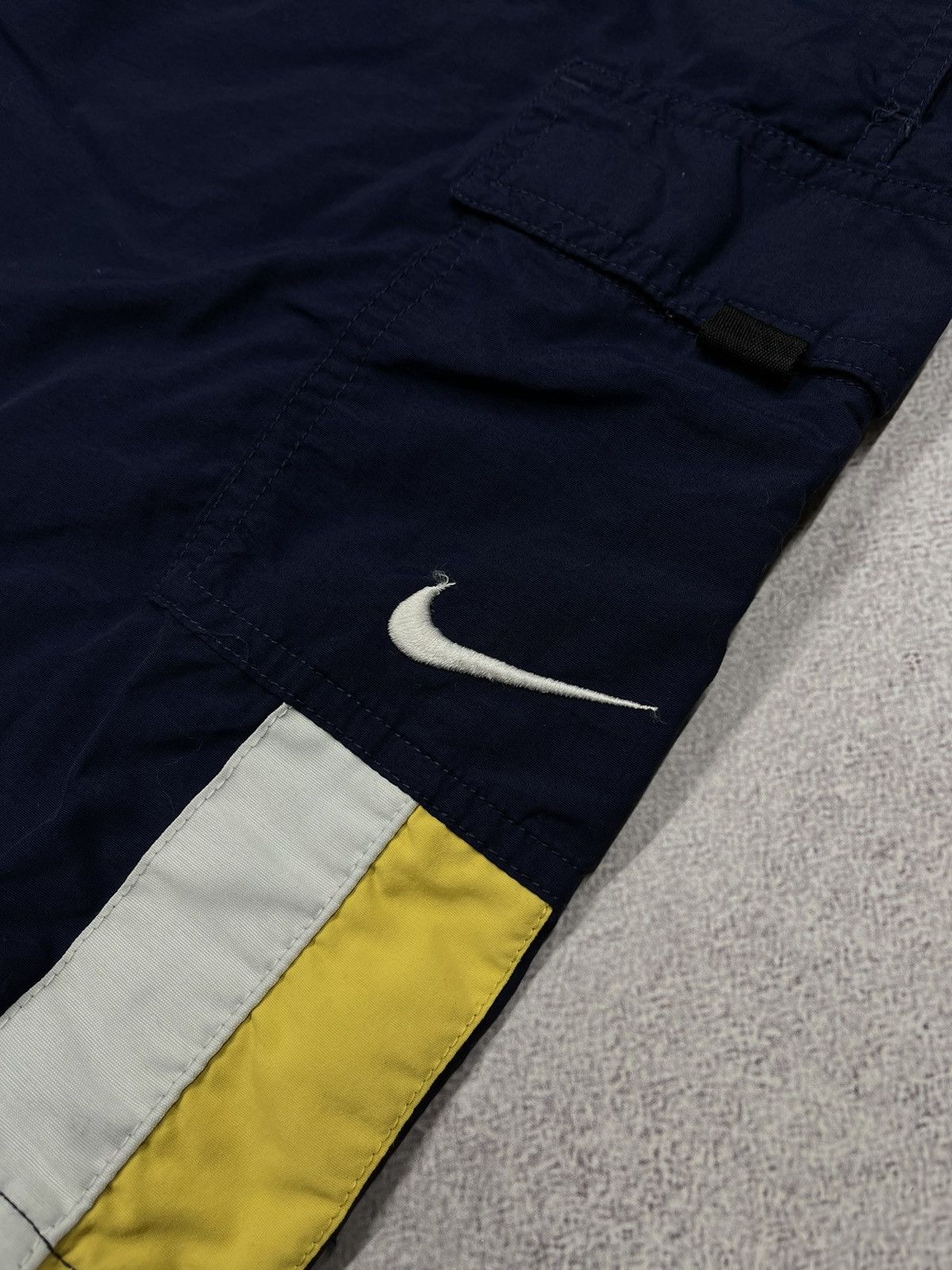 Nike × Nike ACG × Vintage Rare Vintage Nike Cargo Shorts Navy Nylon Y2K Swoosh Size L Size US 34 / EU 50 - 3 Thumbnail