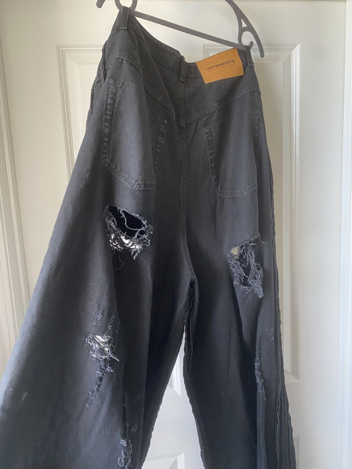 Vetements Vetements Black Inside-Out Destroyed Jeans Size US 34 / EU 50 - 3 Thumbnail