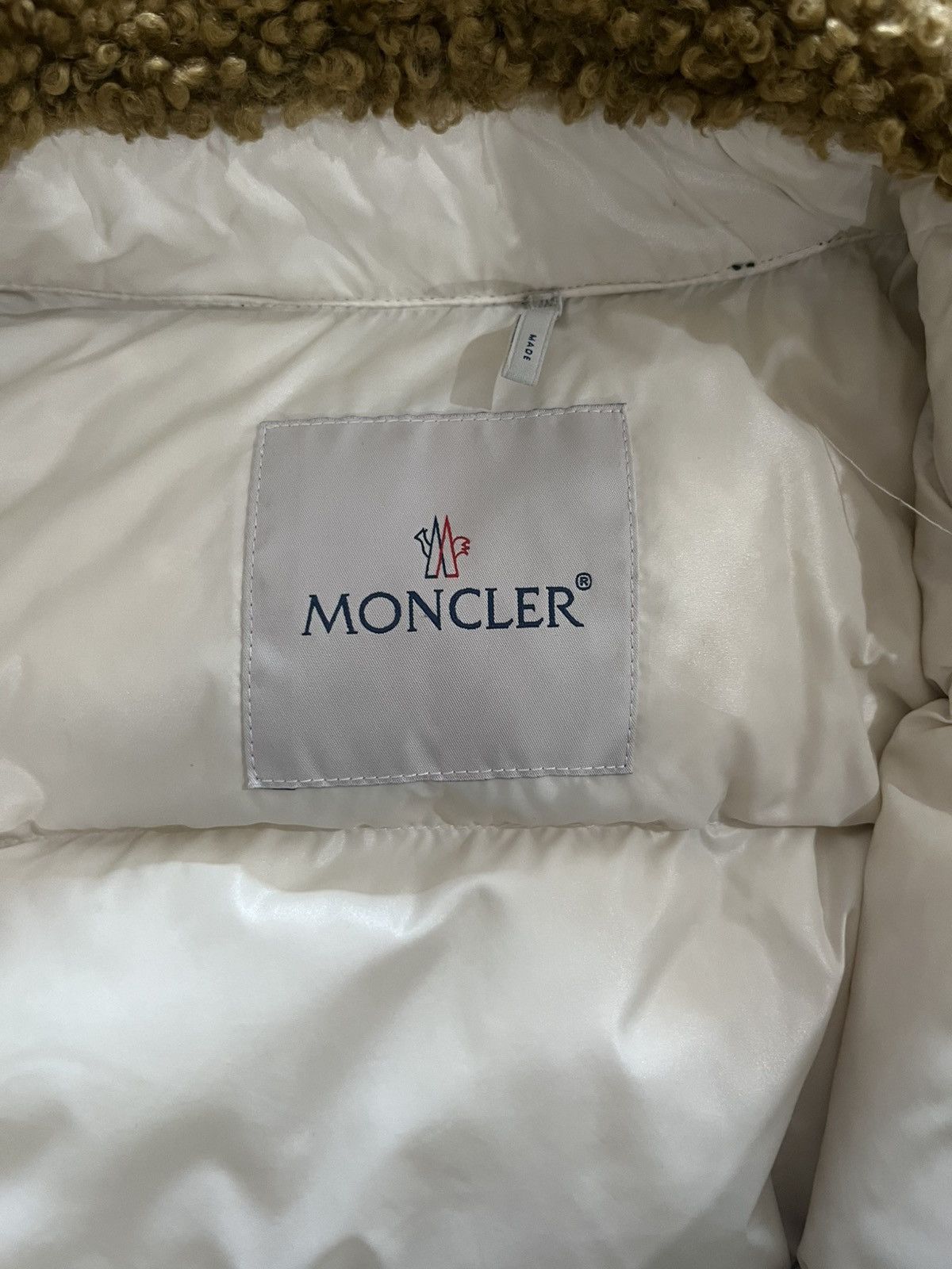 Moncler Moncler Genius Leandra Long Coat with Faux Sherling Size S / US 4 / IT 40 - 4 Thumbnail