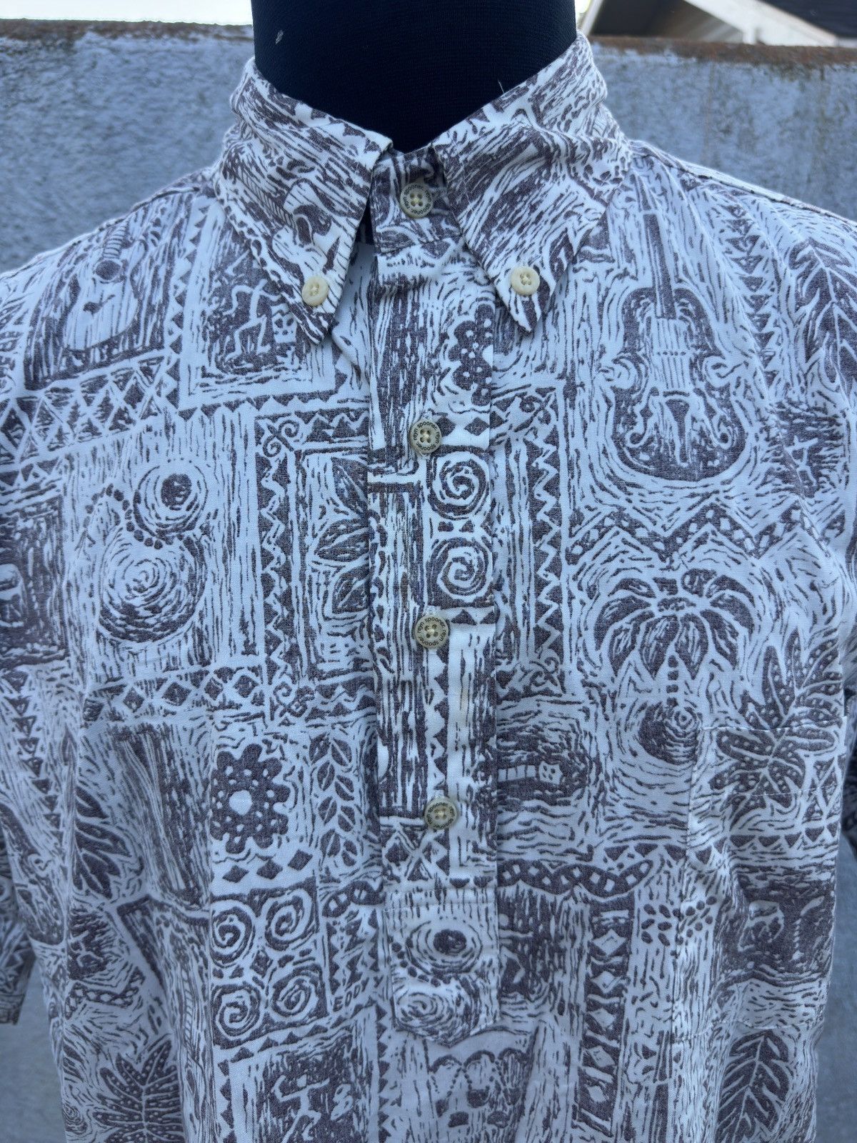 Reyn Spooner PreOwned Reyn Spooner Classic Beige Hawaiian Print Men's L Size US L / EU 52-54 / 3 - 3 Thumbnail