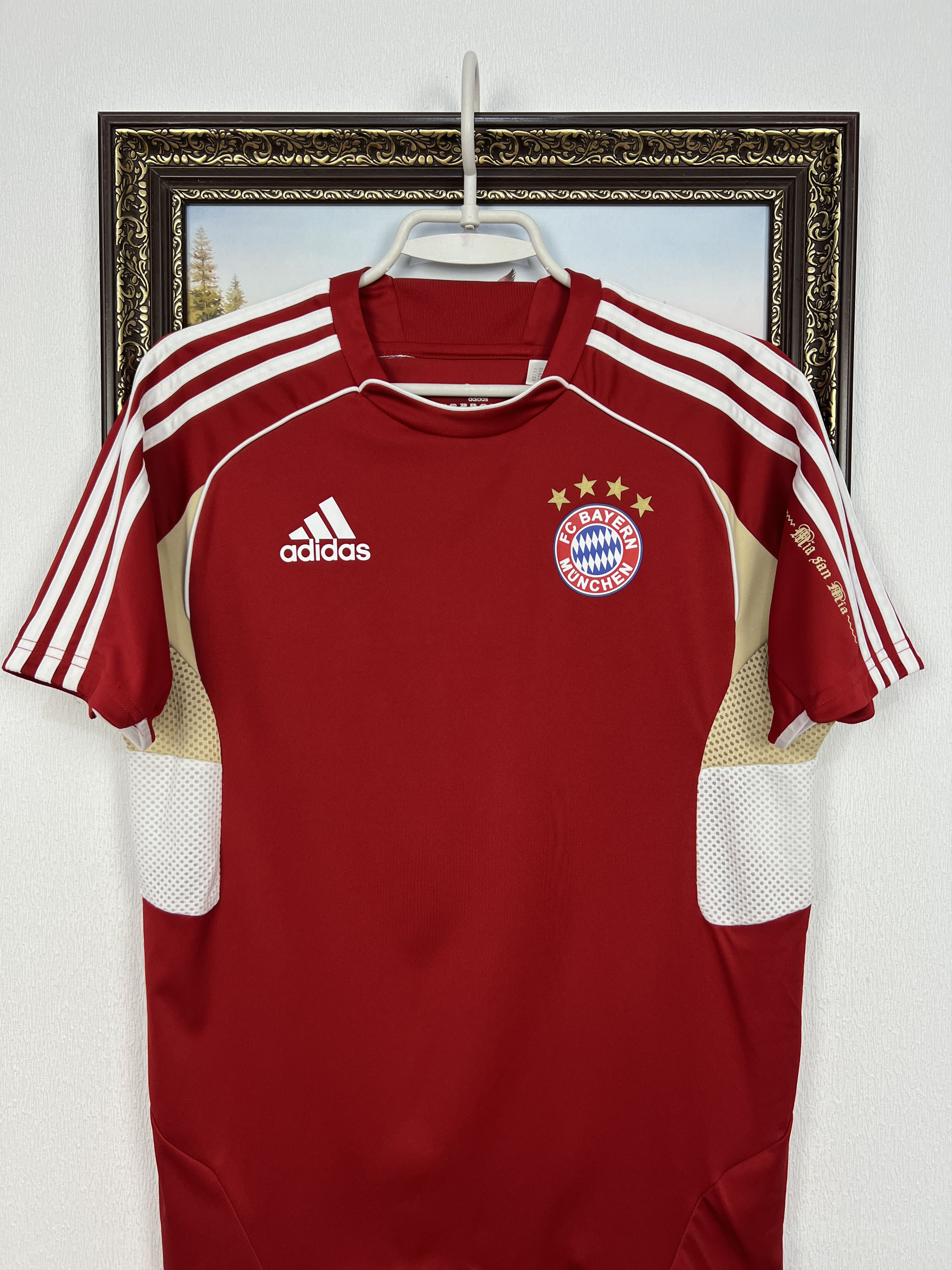 Adidas Vintage Adidas Bayern Munich Football Train Shirt Woman Size M / US 6-8 / IT 42-44 - 2 Thumbnail