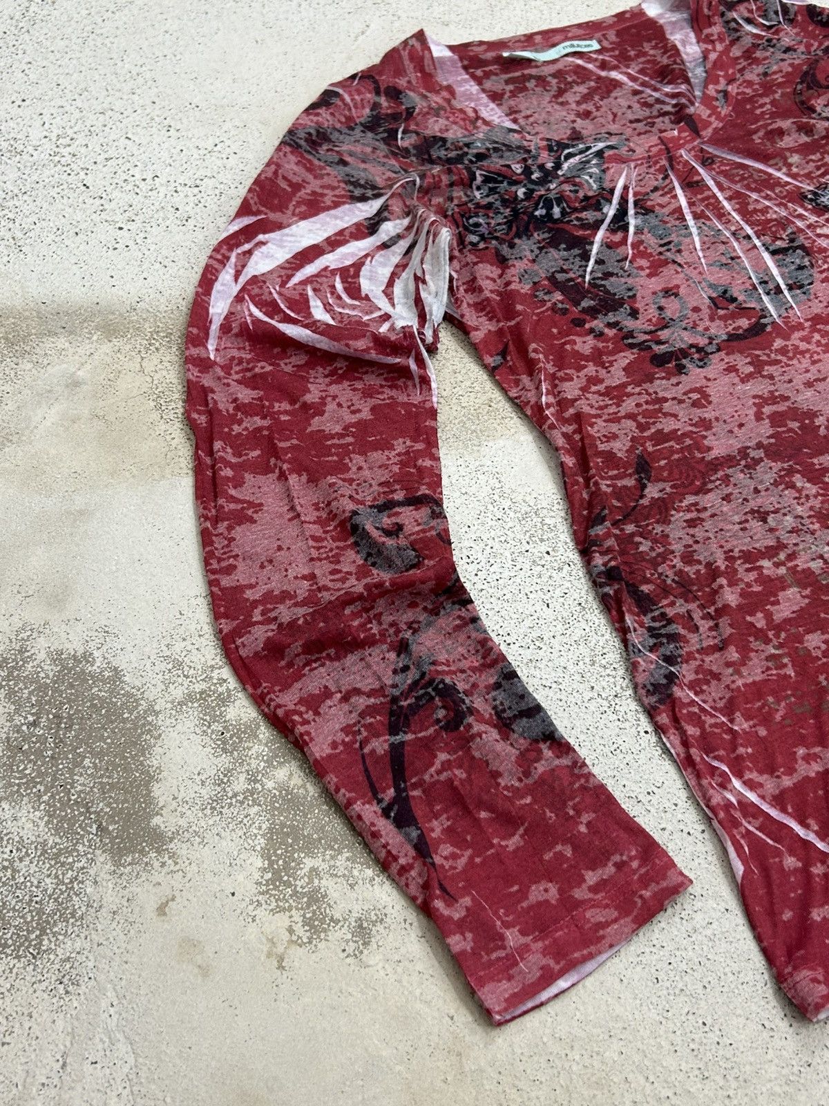 Designer × Japanese Brand Edgy Red L/ Sleeve Top –Distressed Print Angel Wing Graphics Size US XS / EU 42 / 0 - 5 Thumbnail