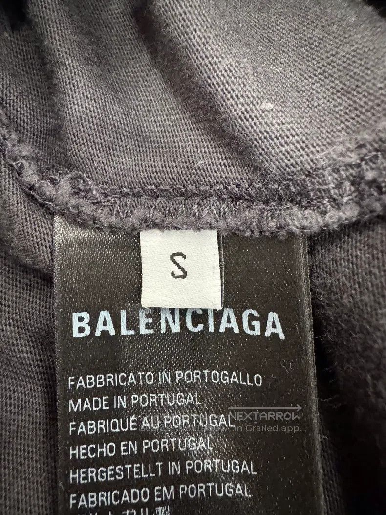 Balenciaga Balenciaga Black Gothic Sanskrit Logo Vintage Ripped Short Size US S / EU 44-46 / 1 - 6 Thumbnail