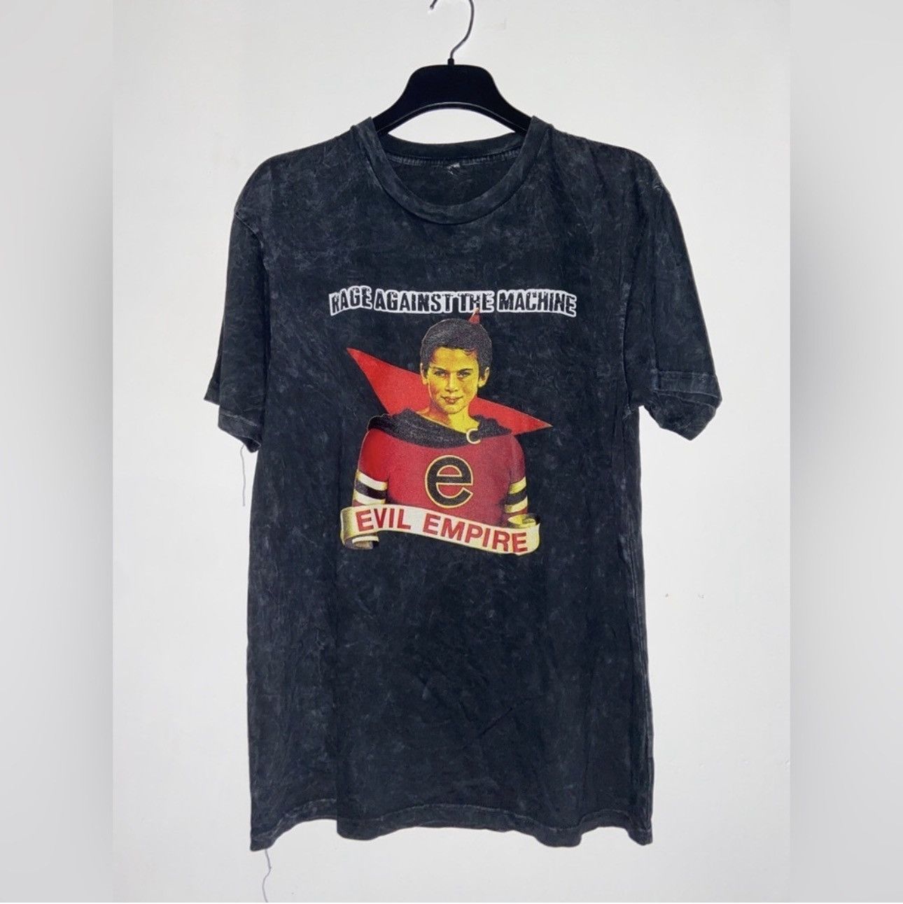 Rage Against The Machine Rage Against The Machine Evil Empire Album Tee XL 1/1 UNI​​ Size US XL / EU 56 / 4 - 4 Thumbnail