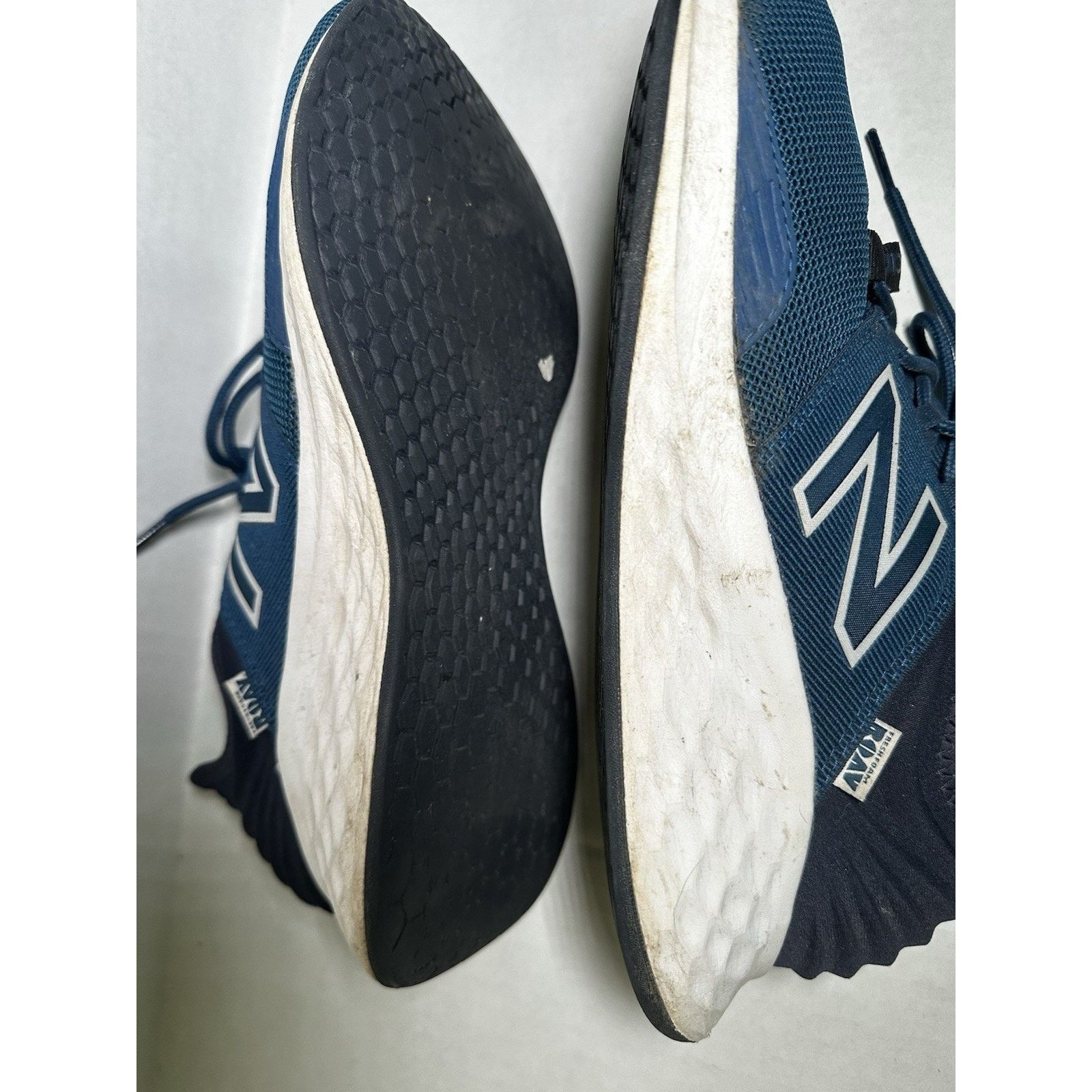 New Balance New Balance Roav MROAVCR Sz 9.5 Blue Running Shoe Sneaker Size US 9.5 / IT 39.5 - 16 Thumbnail