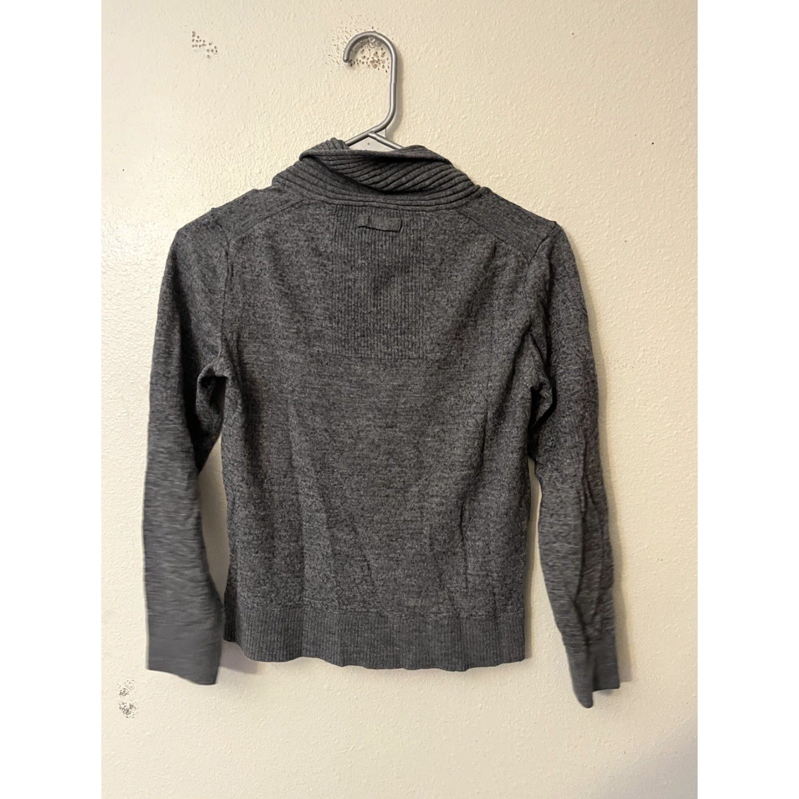 Armani Exchange Armani Exchange Sweater Women’s Small Gray Merino Wool Shawl Collar Pullover Kni Size S / US 4 / IT 40 - 3 Thumbnail