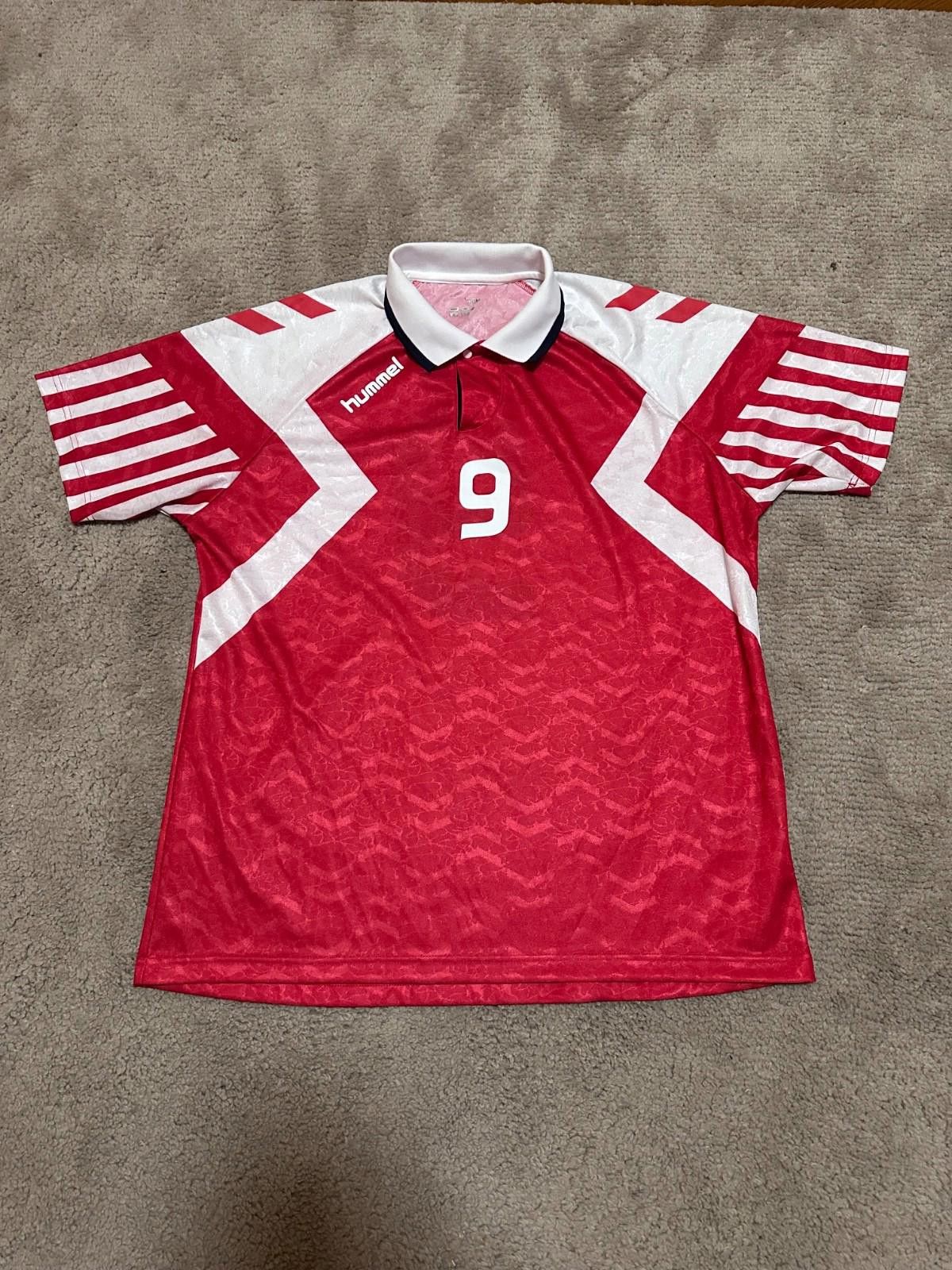 Hummel HUMMEL 90s Denmark Retro Home Football Shirt #9 Size XL Men Size US XL / EU 56 / 4 - 1 Thumbnail