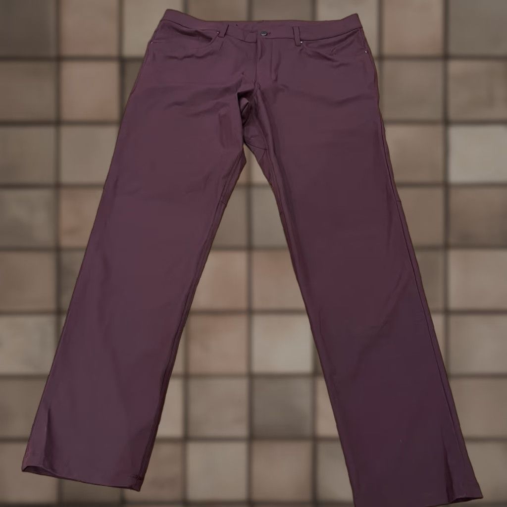 Lululemon Lululemon Commission ABC Pant Pants Mens 38x31 Burgundy Chino Classic Fit Size US 38 / EU 54 - 1 Thumbnail