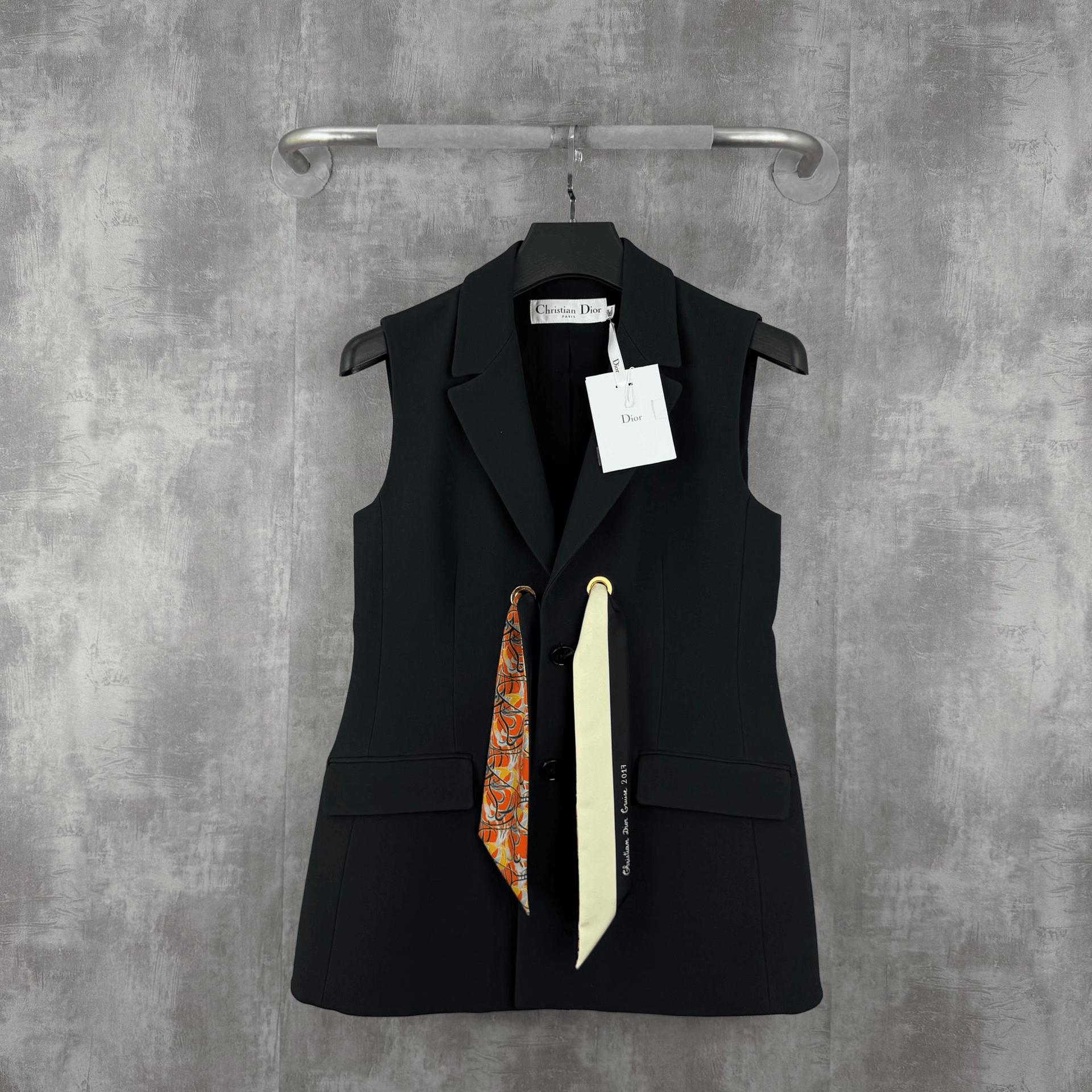 Dior Dior Show Tailored Wool Silk Lined Vest Size US XXS / EU 40 - 1 Thumbnail