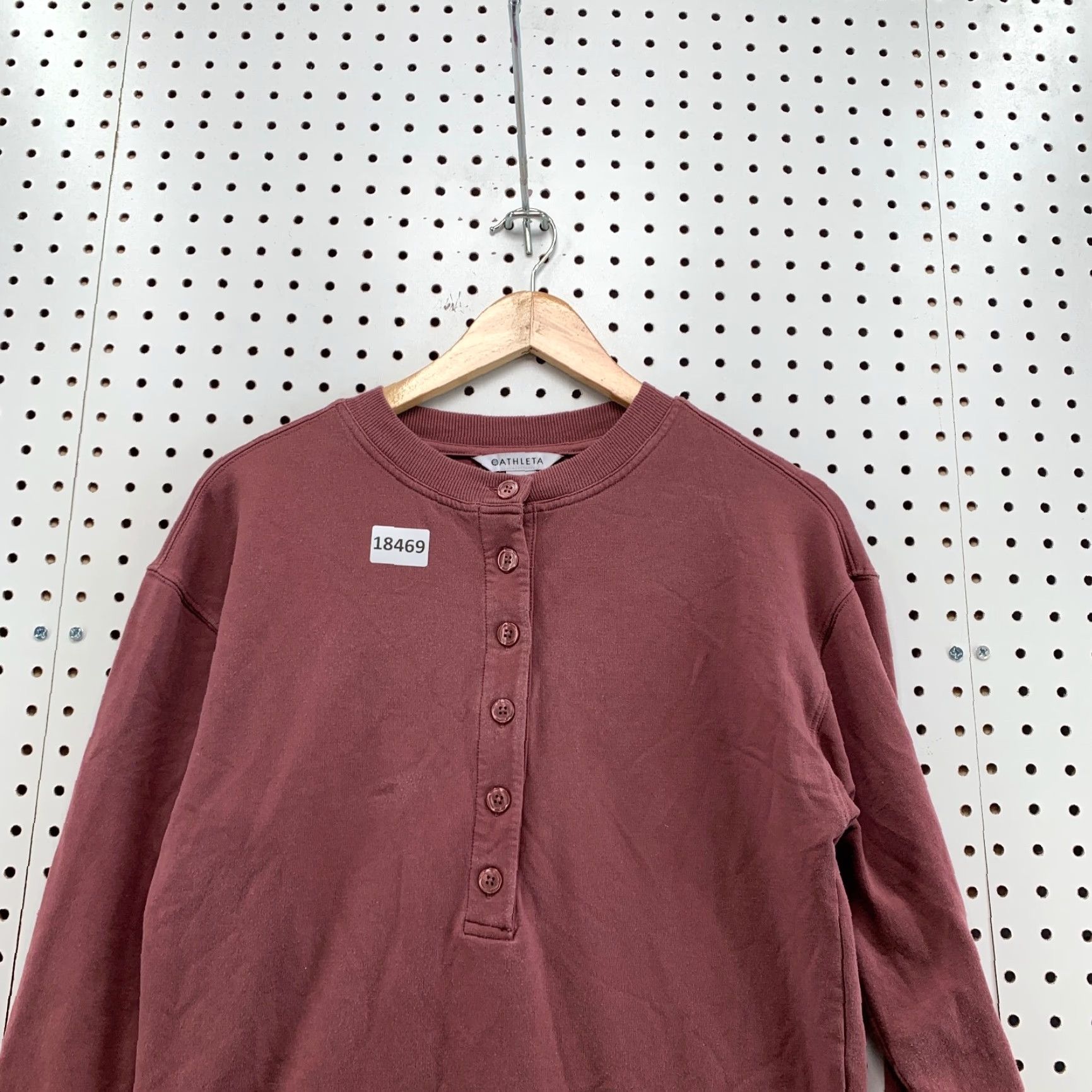 Athleta VINTAGE Athleta Sweatshirt Shirt Womens 2XS Red Long Sleeve Henley Pullover Button 19X24 Womens Size XXS / US 00 / IT 34 - 2 Thumbnail