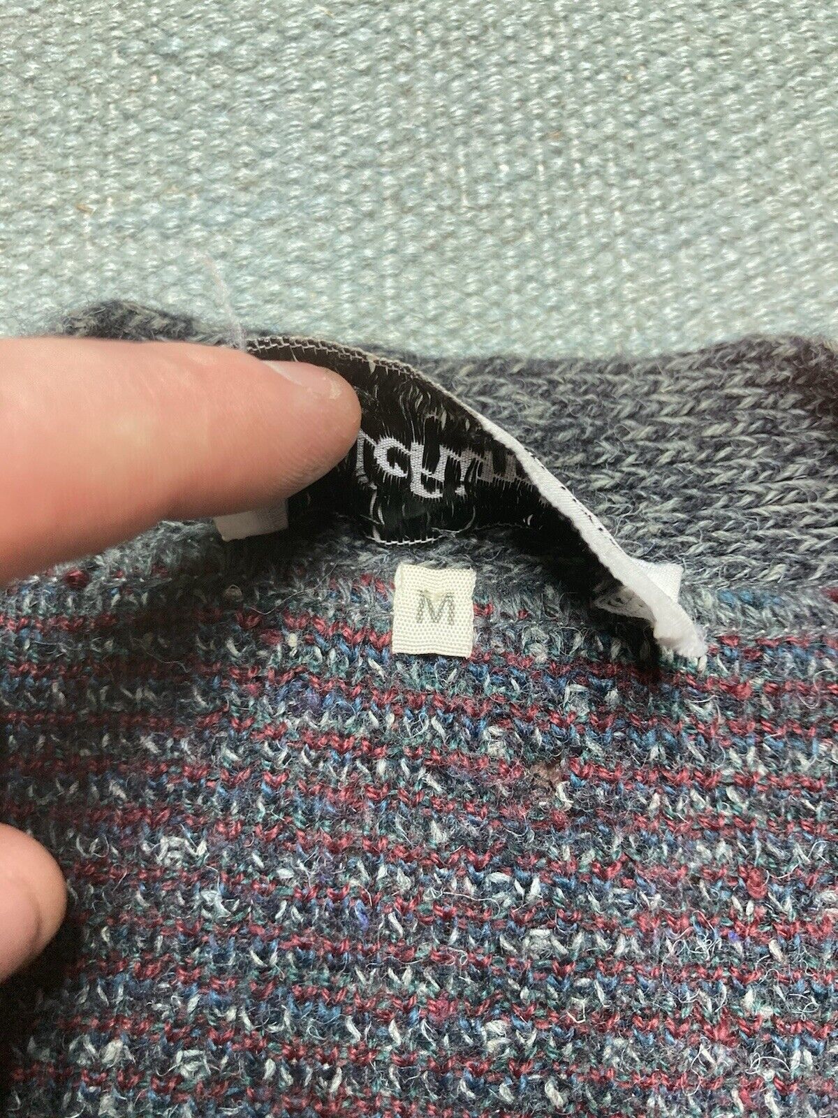Vintage VTG knit sweater cardigan wool blend button front Italy M Size US M / EU 48-50 / 2 - 6 Thumbnail