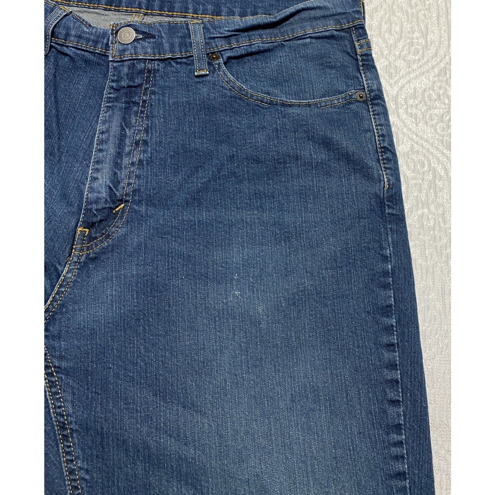 Levi's Levis 541 Jeans Mens 36x30 Blue Medium Wash Straight Leg Comfort Fit Denim Size US 36 / EU 52 - 3 Thumbnail