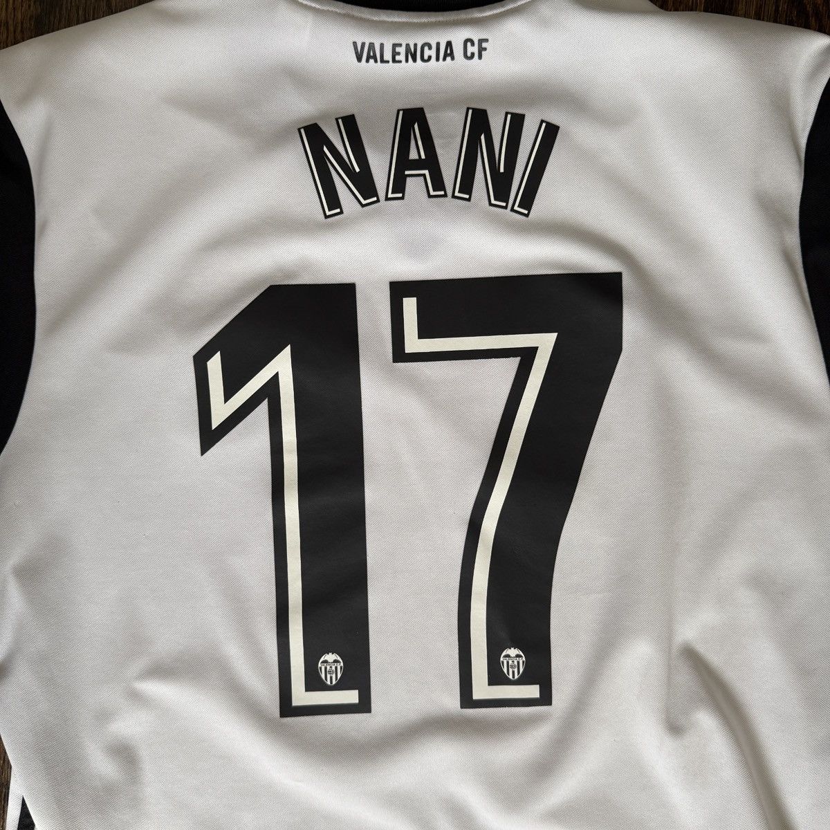 Adidas 17/18 Valencia Home #17 Nani Size US L / EU 52-54 / 3 - 3 Thumbnail