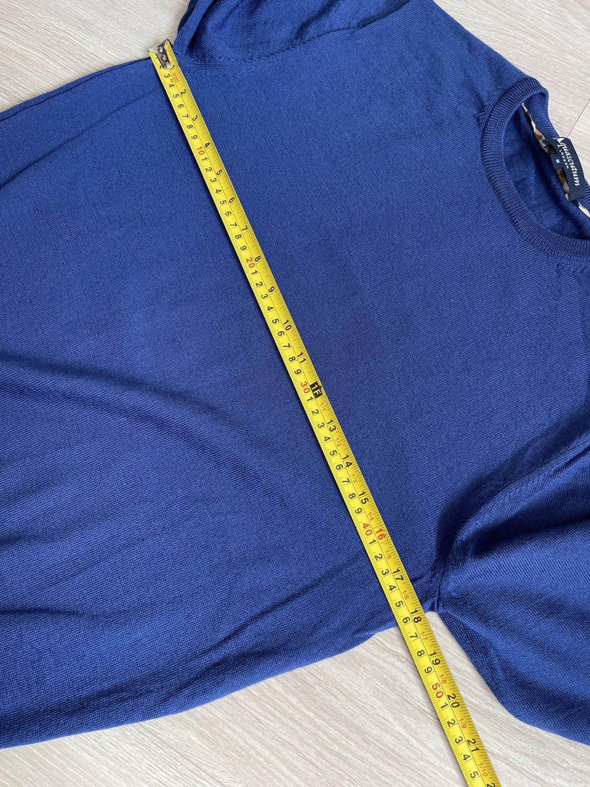 Aquascutum Aquascutum Vintage Wool Light Sweater blue Size US XS / EU 42 / 0 - 11 Thumbnail