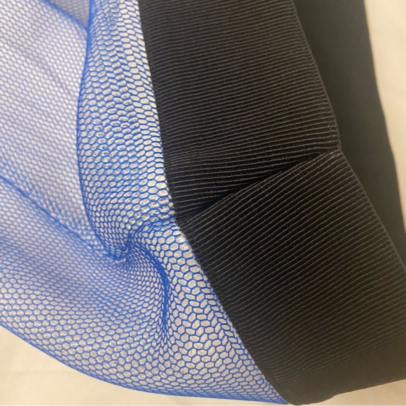 MILLY Milly Blue Midi Pencil Skirt sz 10 Milly Midi Net Skirt Size 32" / US 10 / IT 46 - 14 Thumbnail