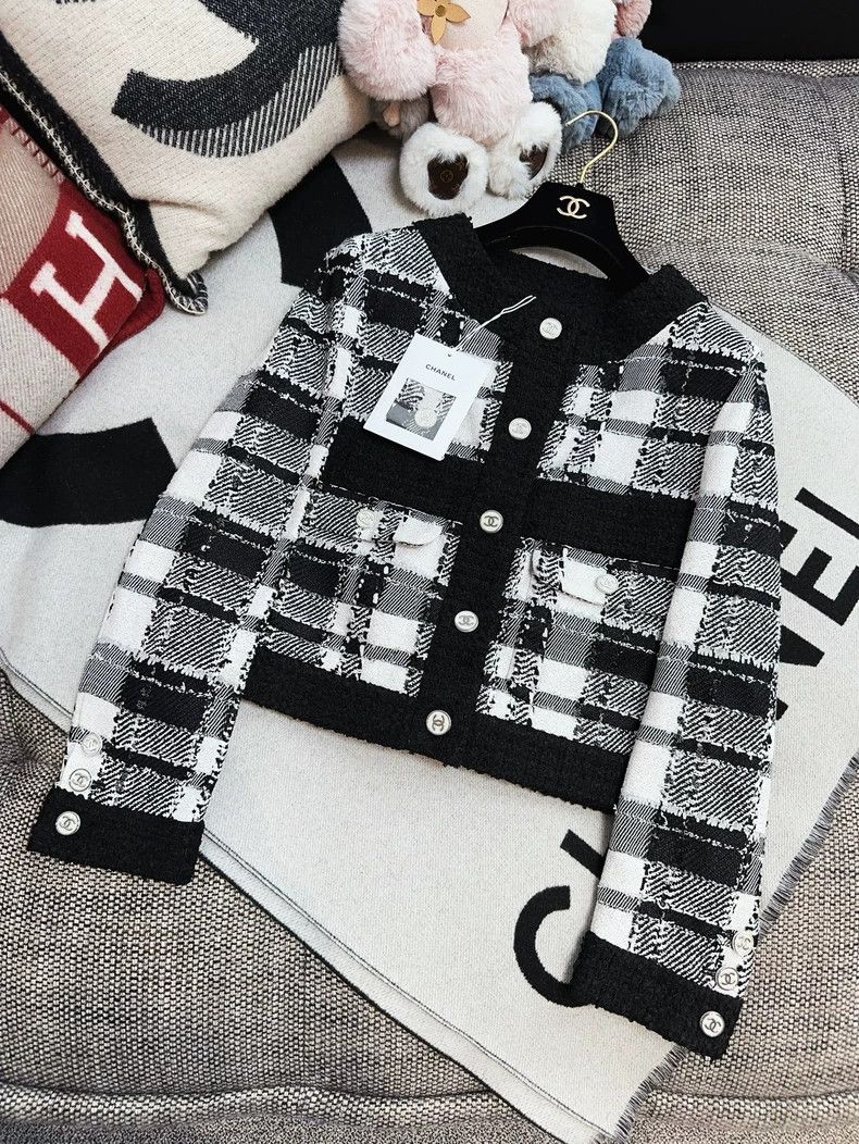 Chanel Chanel 23P black and white plaid short jacket Size XXS / US 00 / IT 34 - 1 Thumbnail