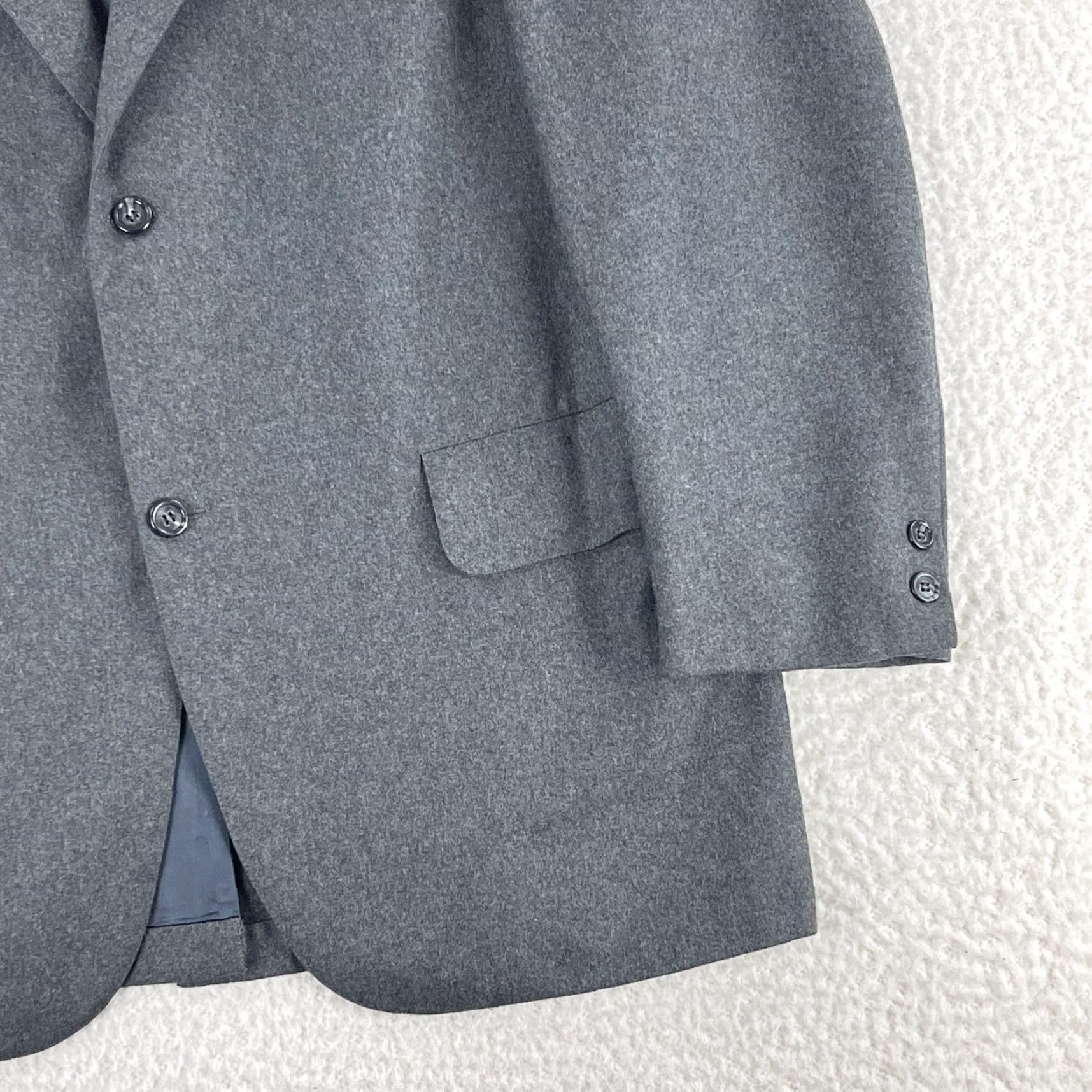Brooks Brothers Brooks Brothers 346 Gray Blazer Mens Size 45 Wool VTG Two-Button Single-Breasted Jacket Blazer Suit Jacket USA 45 Mens Gray Varsity 40s-50s style Size 48R - 4 Thumbnail