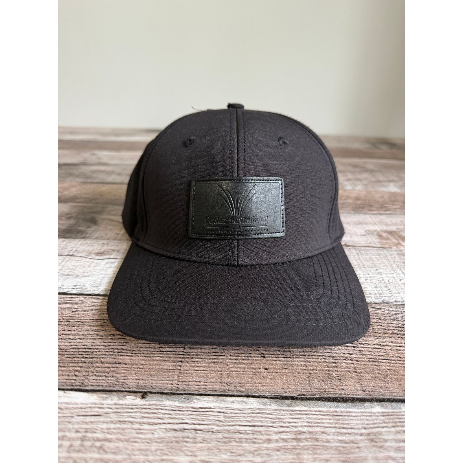 NCAA Gopher Invitational UNRL Brand Snapback Golf Hat Size ONE SIZE - 2 Thumbnail