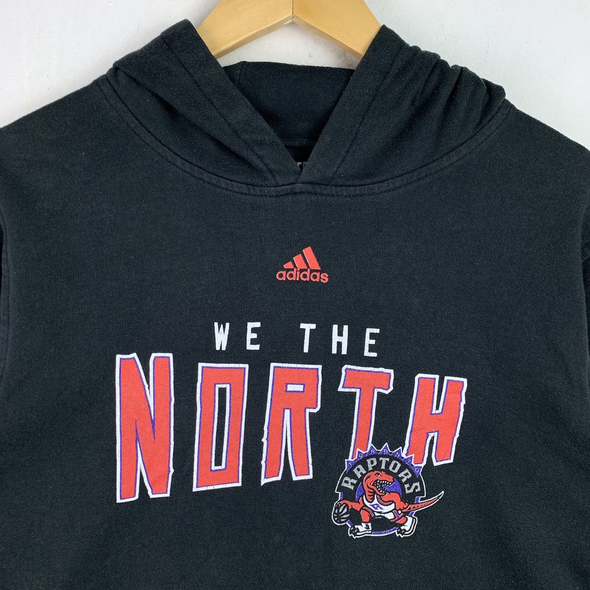 Adidas × Vintage Vintage Adidas Raptors Graphic Hoodie Size US L / EU 52-54 / 3 - 3 Thumbnail