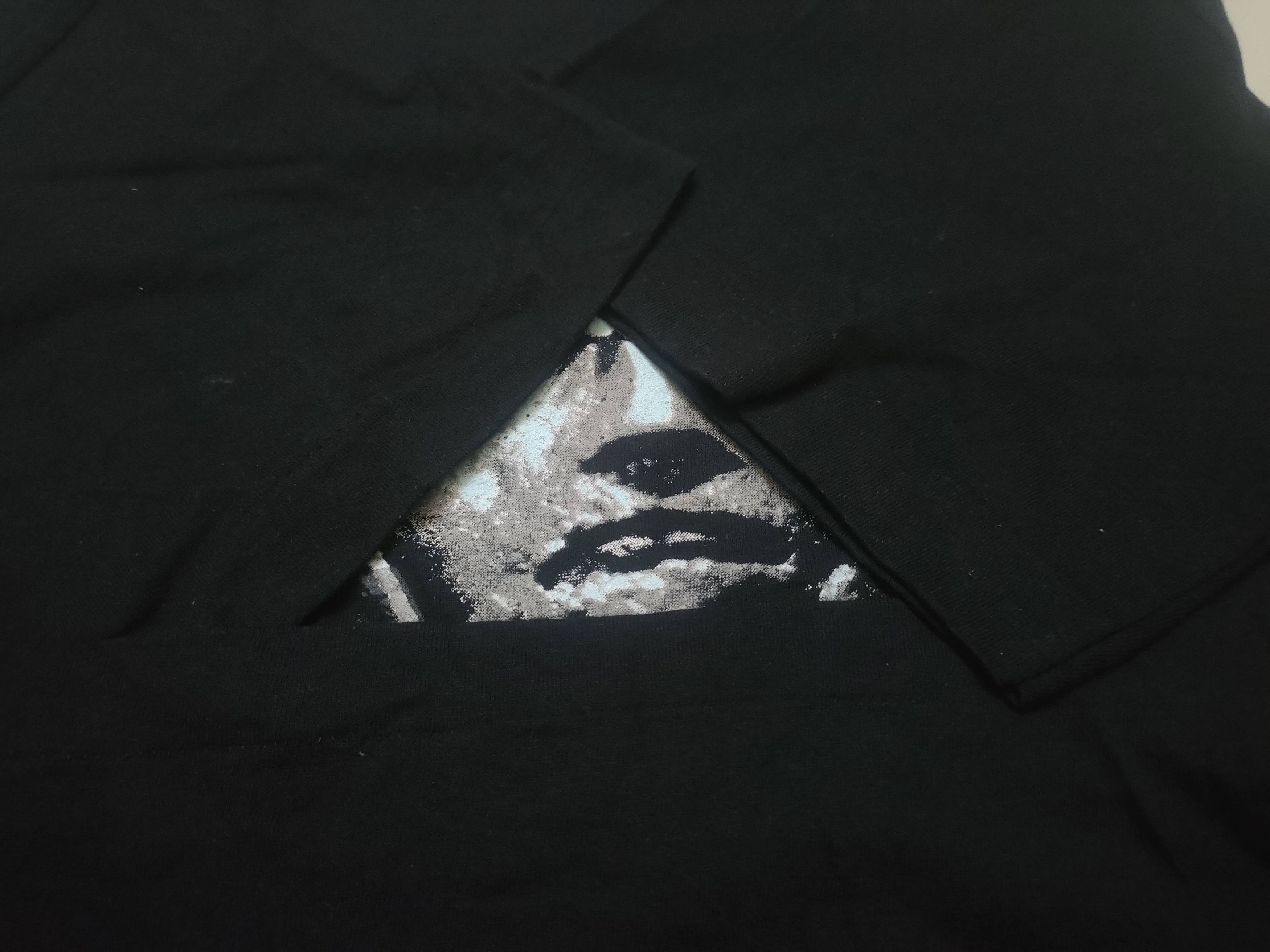 Vintage Vintage The Man in The Iron Mask Movie T-Shirt Size US L / EU 52-54 / 3 - 7 Thumbnail