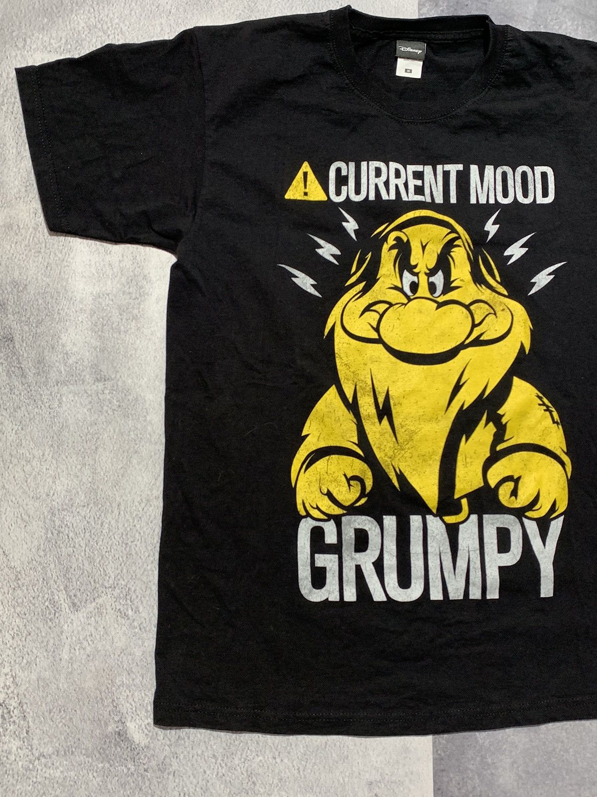 Vintage Vintage Y2K Dwarf humor tee big logo style size M Size US M / EU 48-50 / 2 - 2 Thumbnail