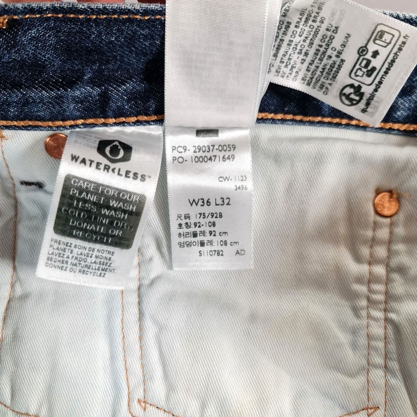 Levi's VINTAGE Levi's 568 Jeans Mens 36 28 Denim Blue Zip Fly 5-Pocket Relaxed Tapered Regular Men Womens? Size US 36 / EU 52 - 5 Thumbnail