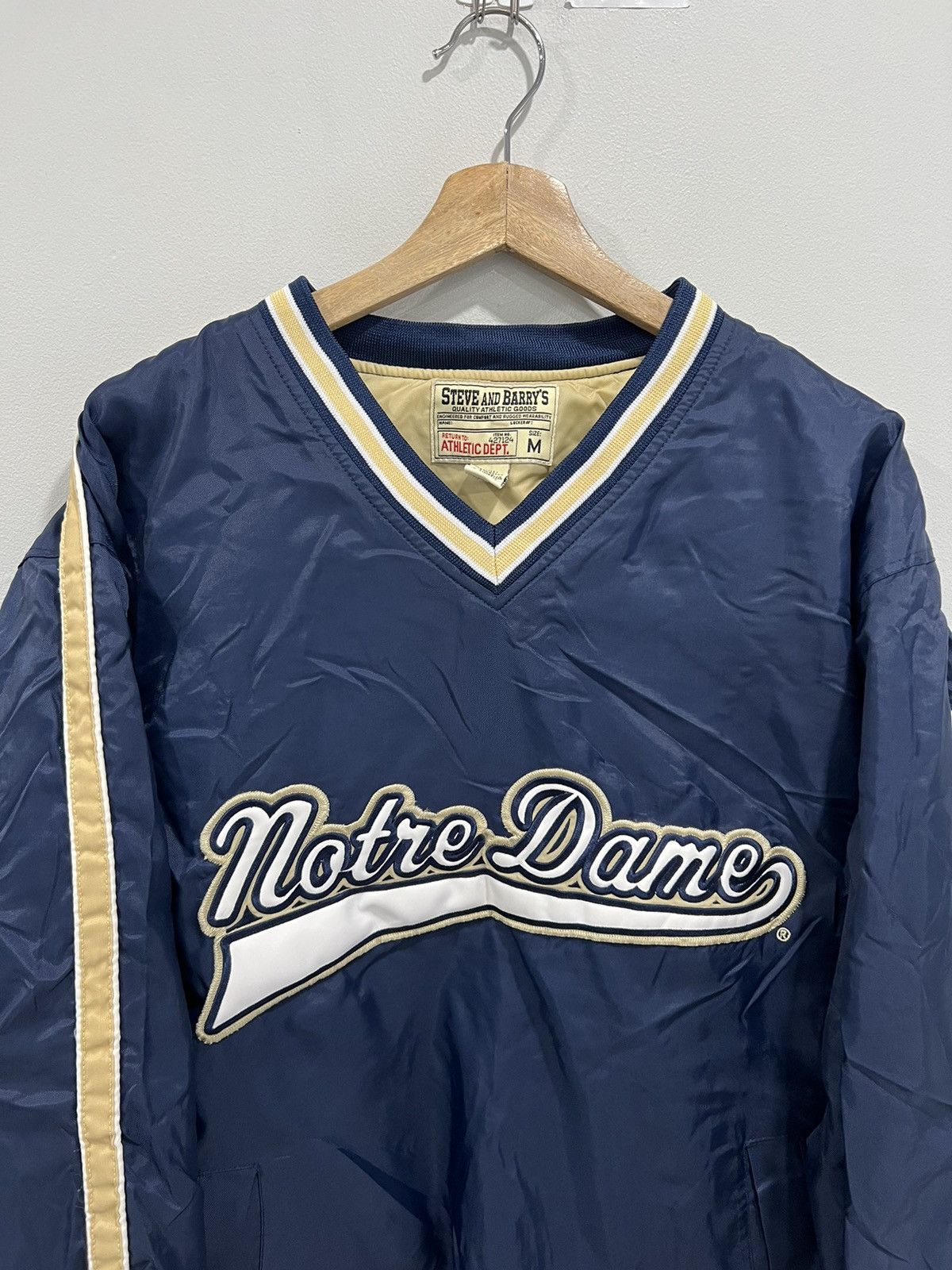 Vintage Vintage Notre Dame Pullover Jacket spellout Size US M / EU 48-50 / 2 - 2 Thumbnail